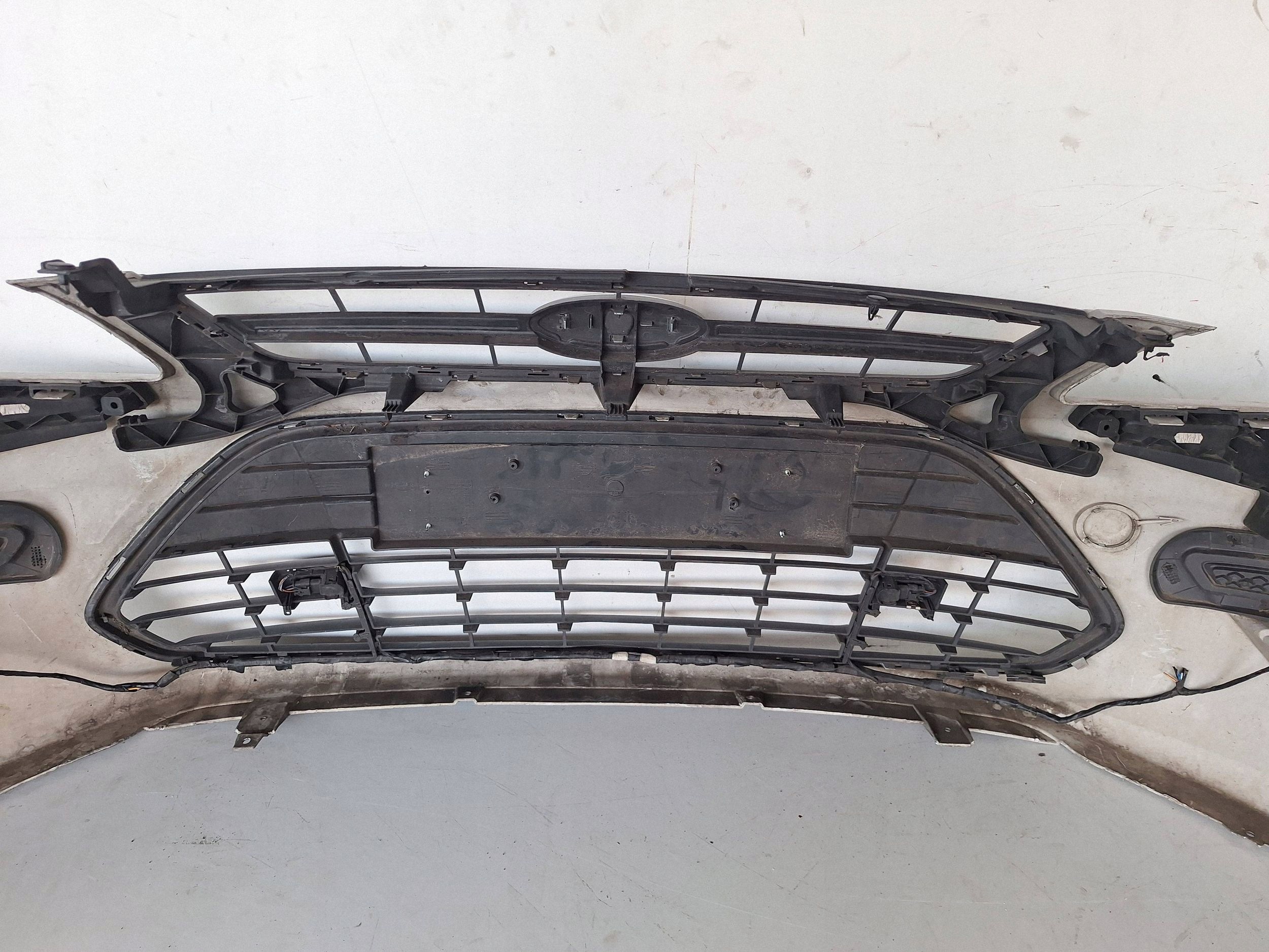 FORD MONDEO MK4 LIFT 10-13 bumper + PDC