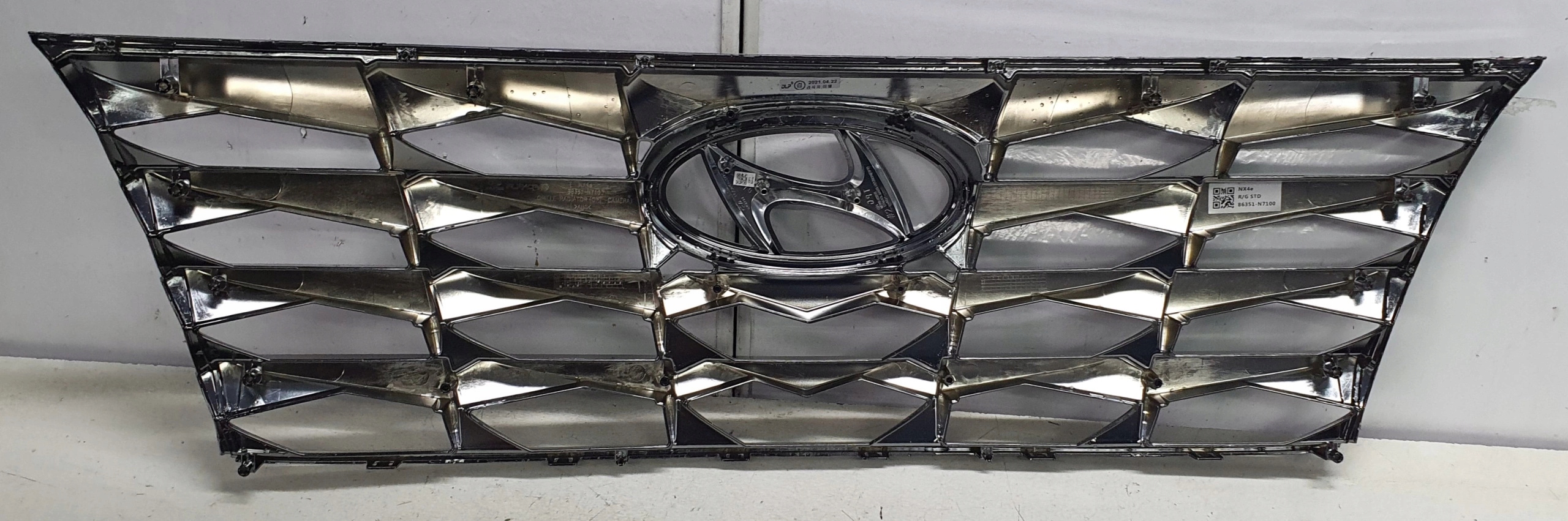 GRILL ATRAPA HYUNDAI TUCSON IV 4 20- N-line Producent części Hyundai OE