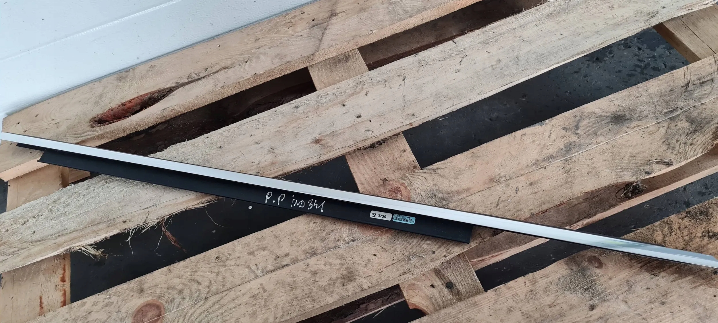 Q5 8R moulding door dust right right front CHROM 8R0853284F