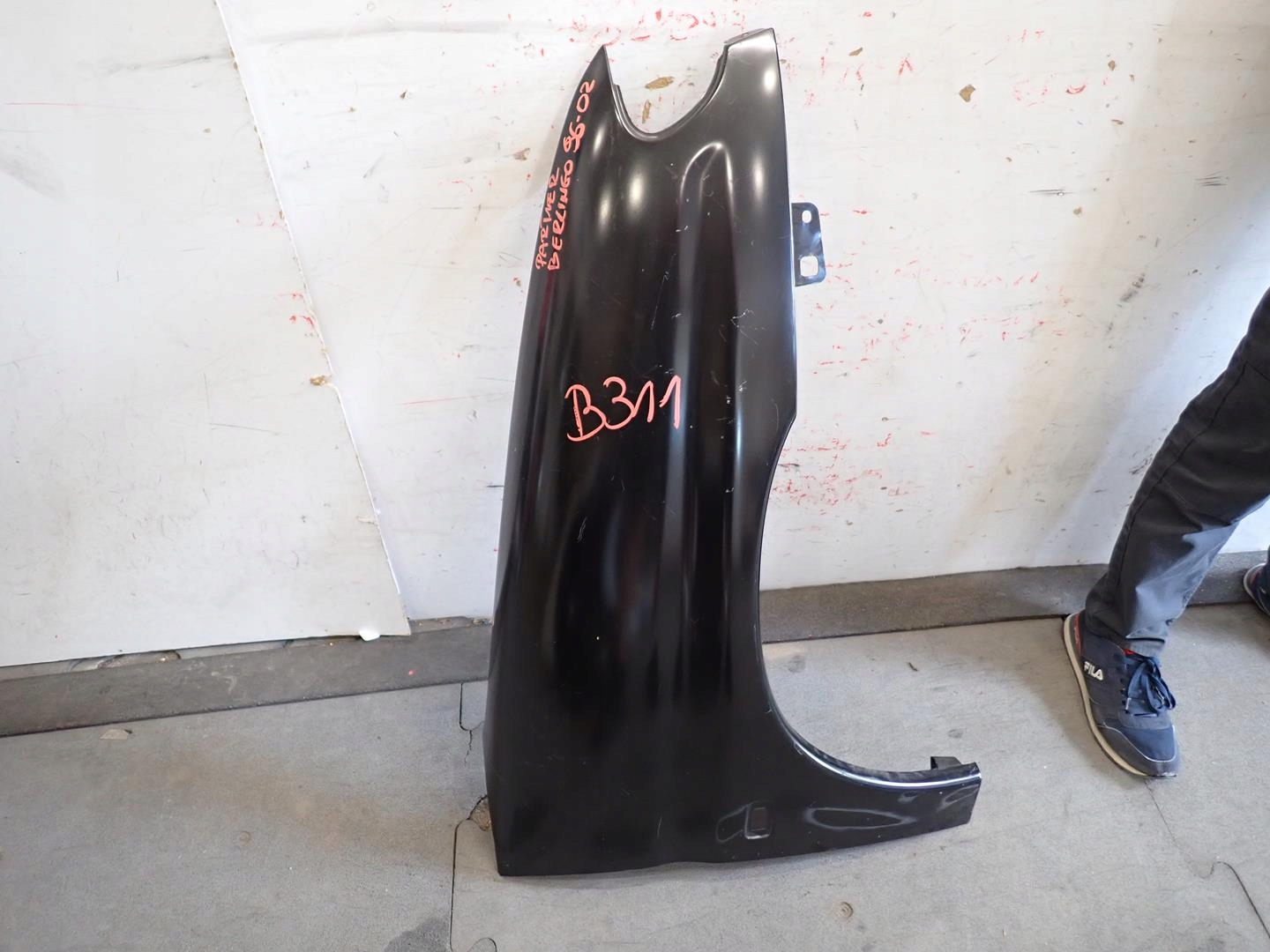 fender front front right BERLINGO PARTNER and 1996-2002 new original