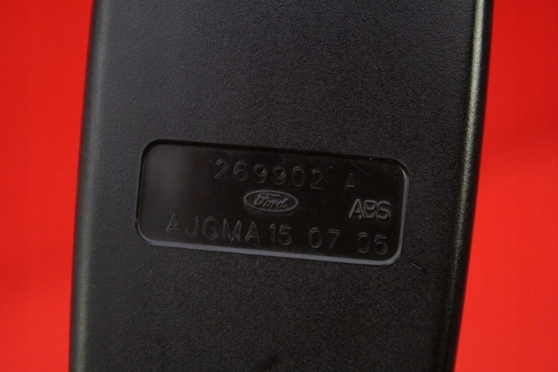 ремень безопасности правый передний 3M51-R61208-AD FORD Focus c-max MK1 03-07