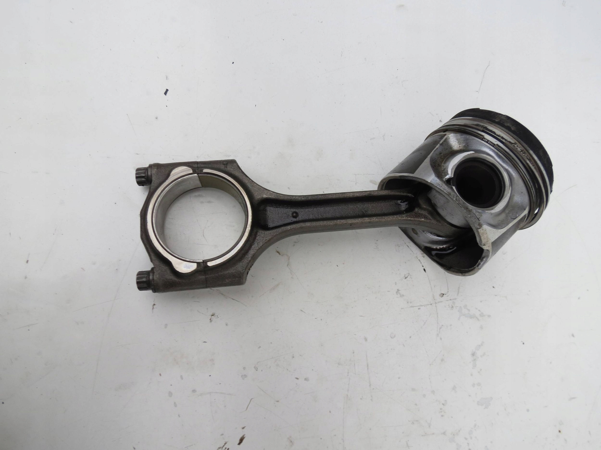 pistone con biella VOLVO S60 II V60 e 2.0 163KM