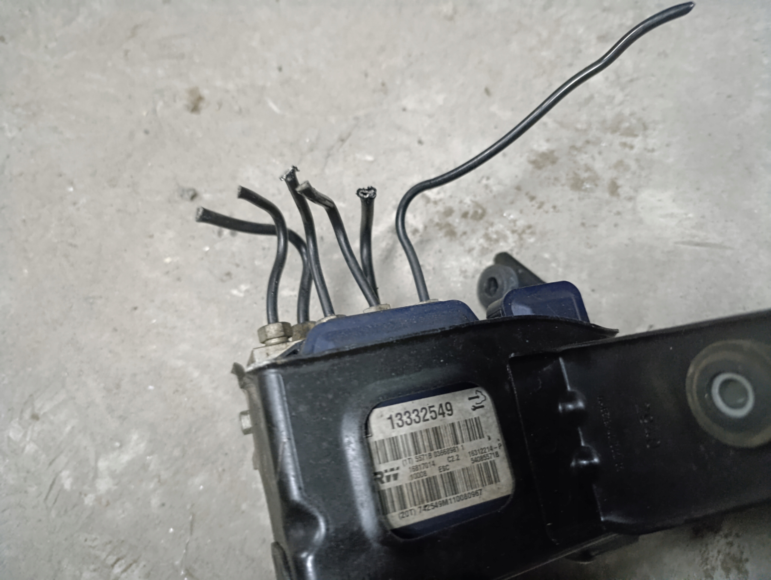 Servofreno ABS OPEL INSIGNIA A 13332549