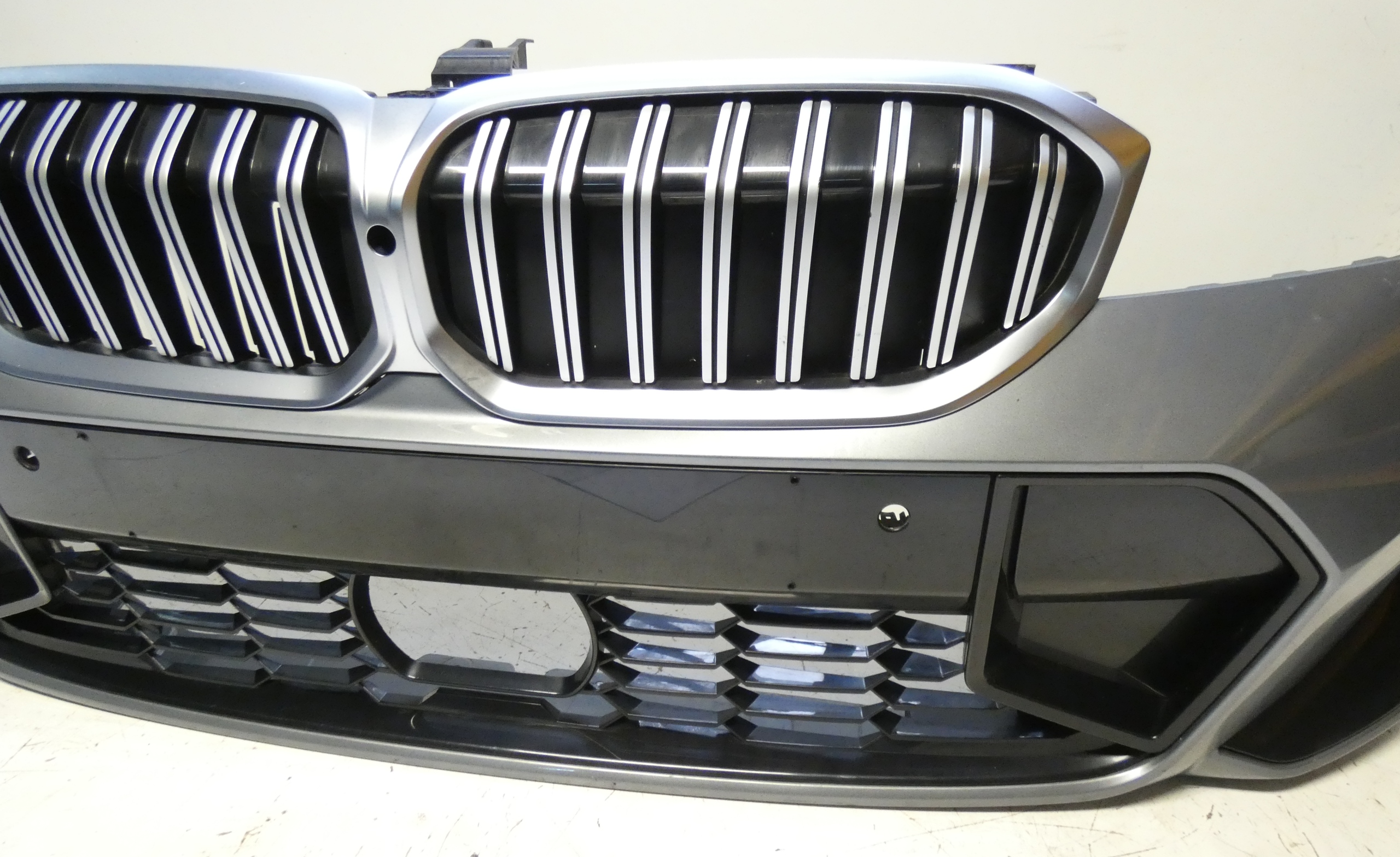 BMW 3 G20 G21 LIFT m-packet 8085444 2022- below 6 PDC bumper front front