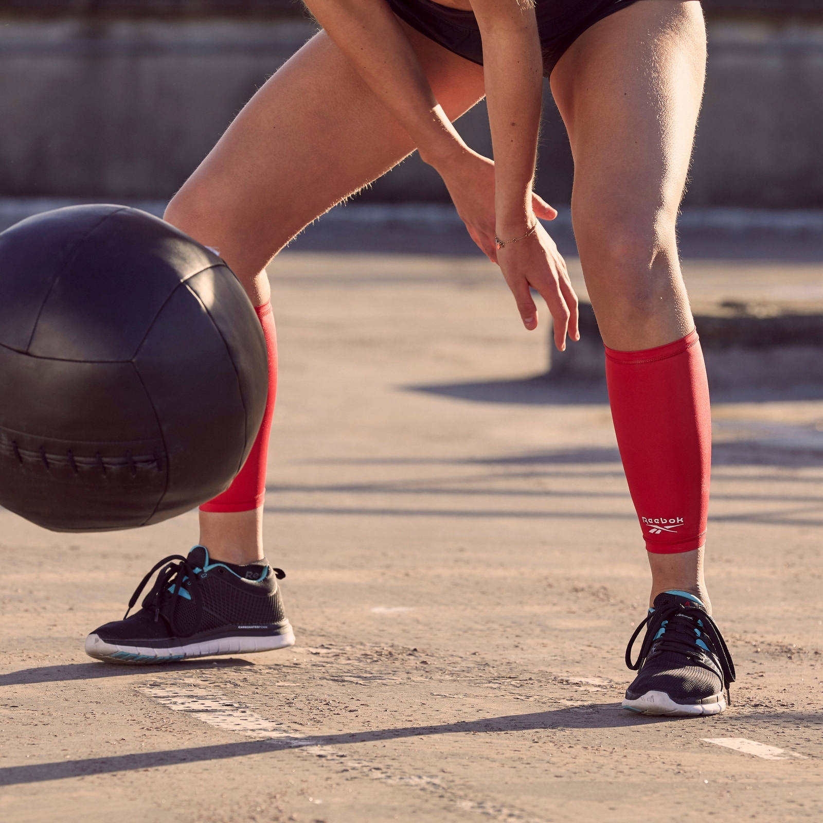 REEBOK OPASKI KOMPRESYJNE CZERWONE L Płeć nie dotyczy