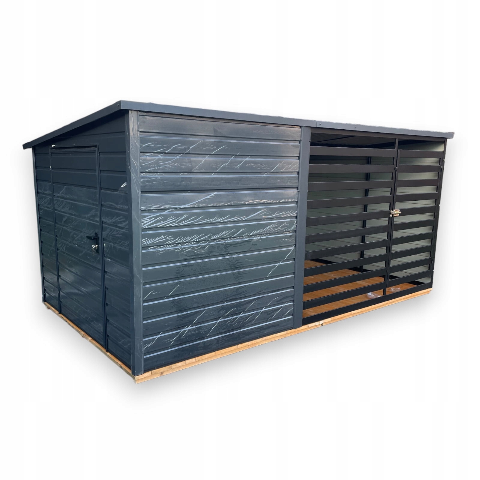 Levně Kotec box pro psa s úložným prostorem 5 x 2.5 m, vstup z pravé strany bezpečný