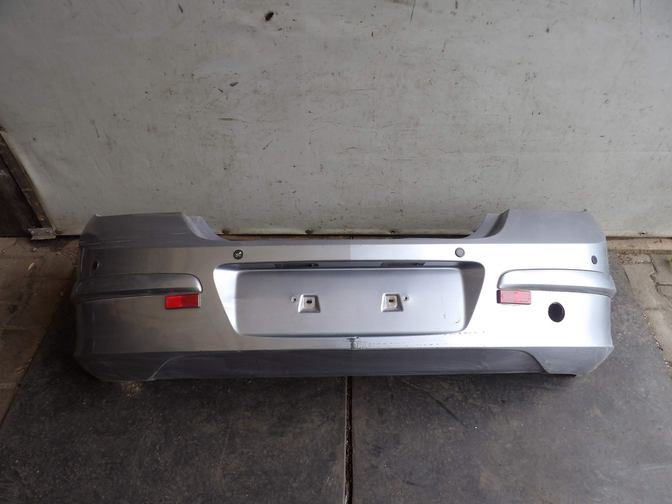 Opel Astra H bumper rear 5HB Z163