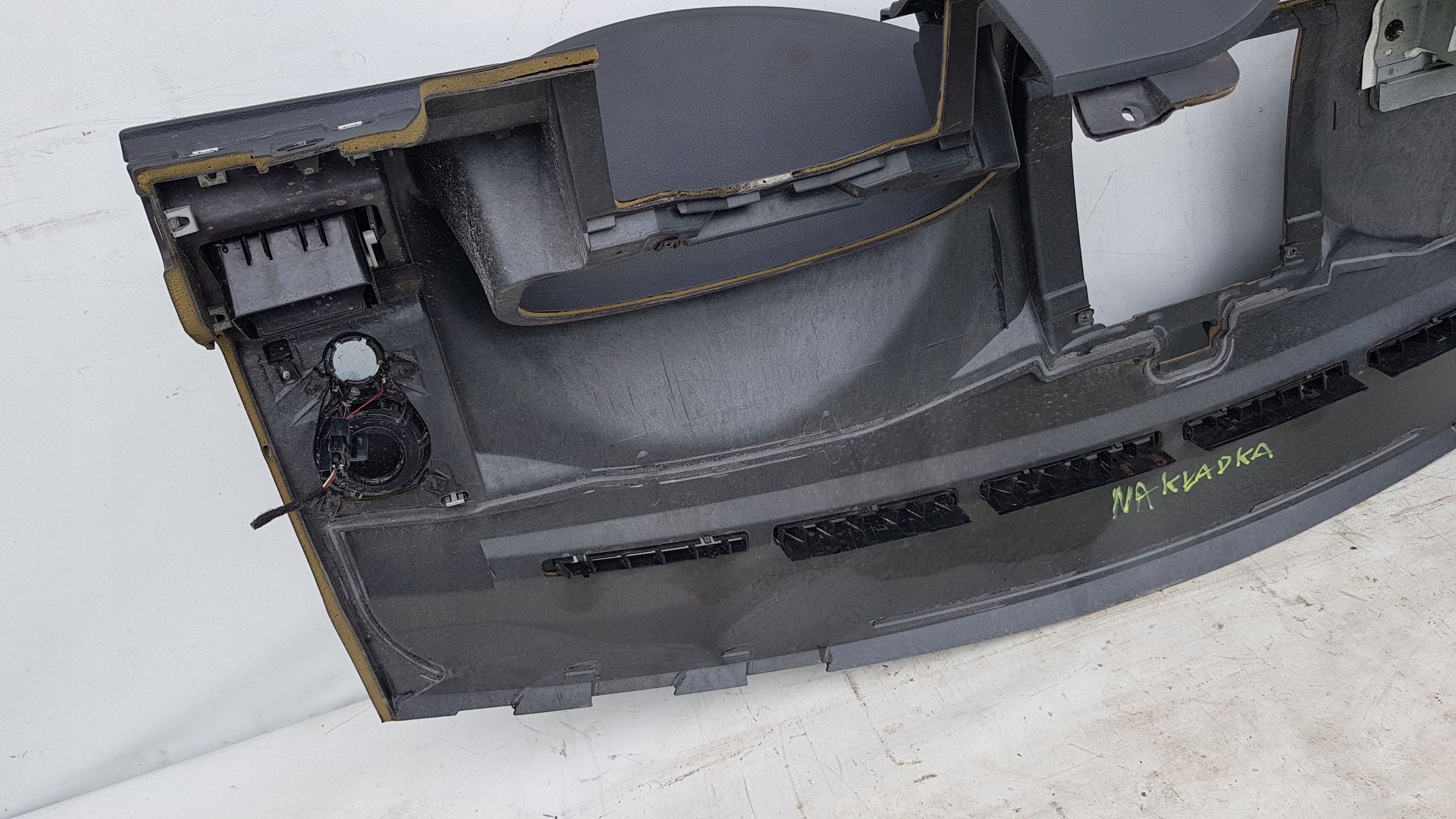 консоль подушка vw TOURAN