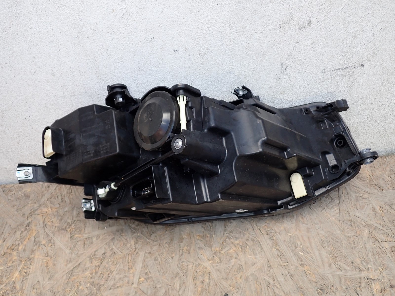 light left REFLEKTOR left LED VW T CROSS 2GM C11 LIFT 2023- 2GM941005B 132