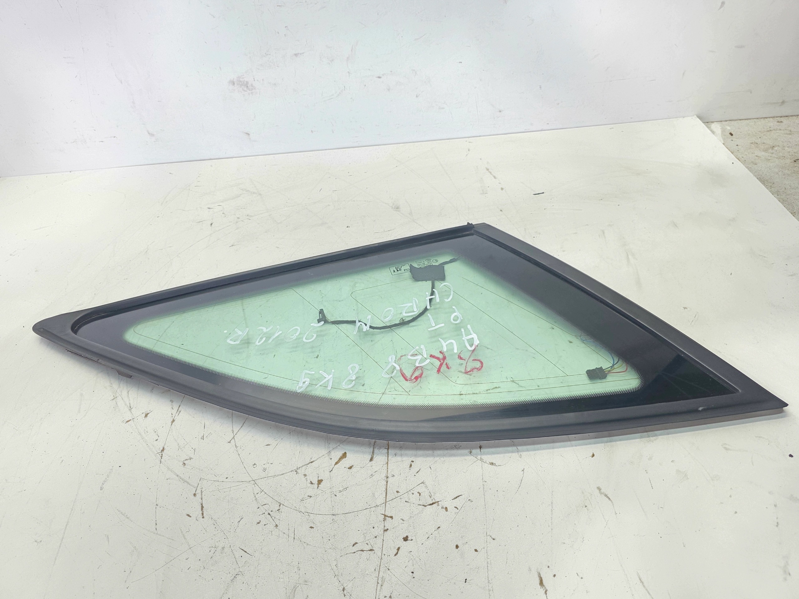 window bodywork AUDI A4 B8 AVANT KOMBI CHROM left rear part 2012 ROK