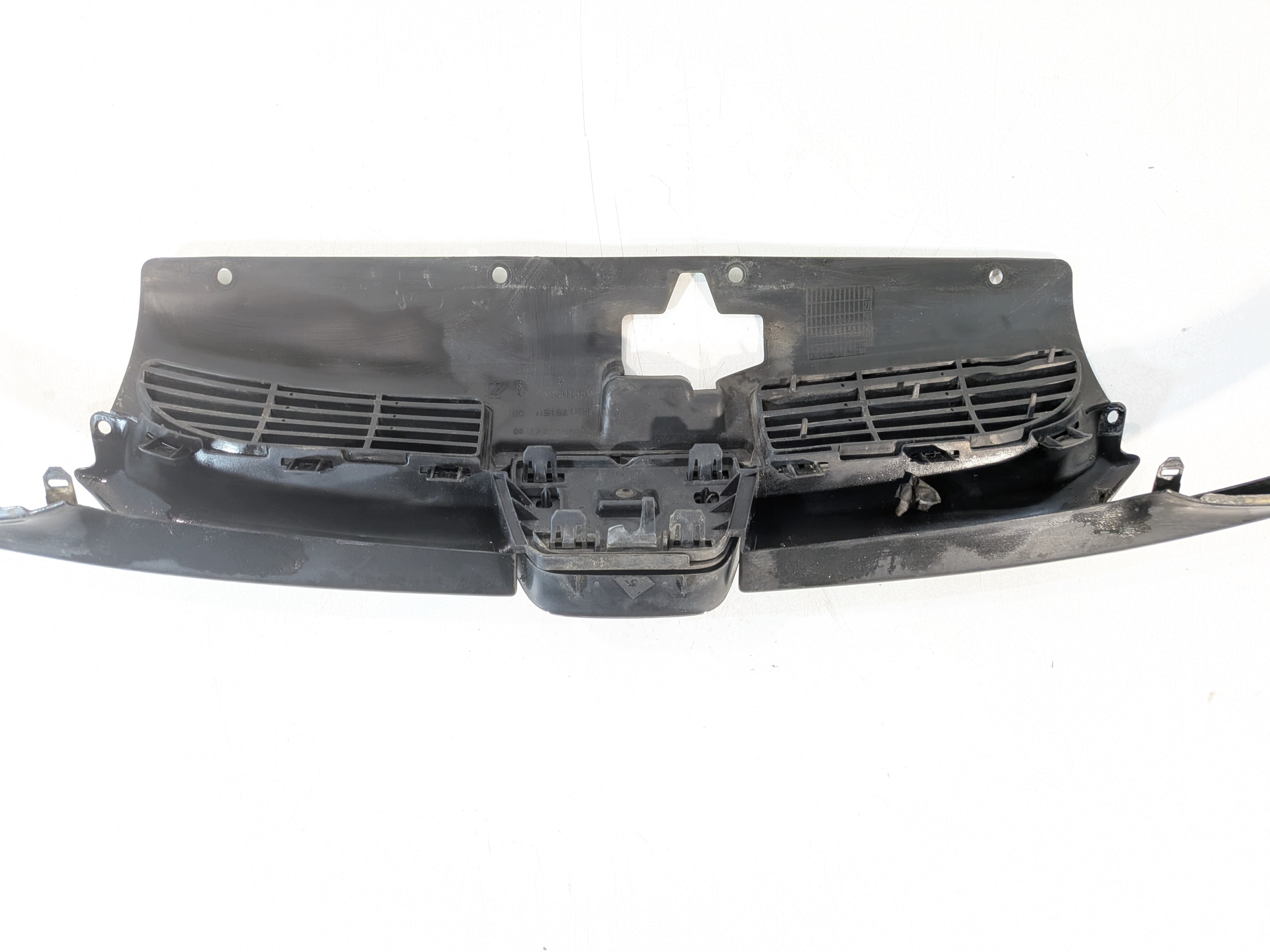 grill grille radiator Peugeot 207 98-09