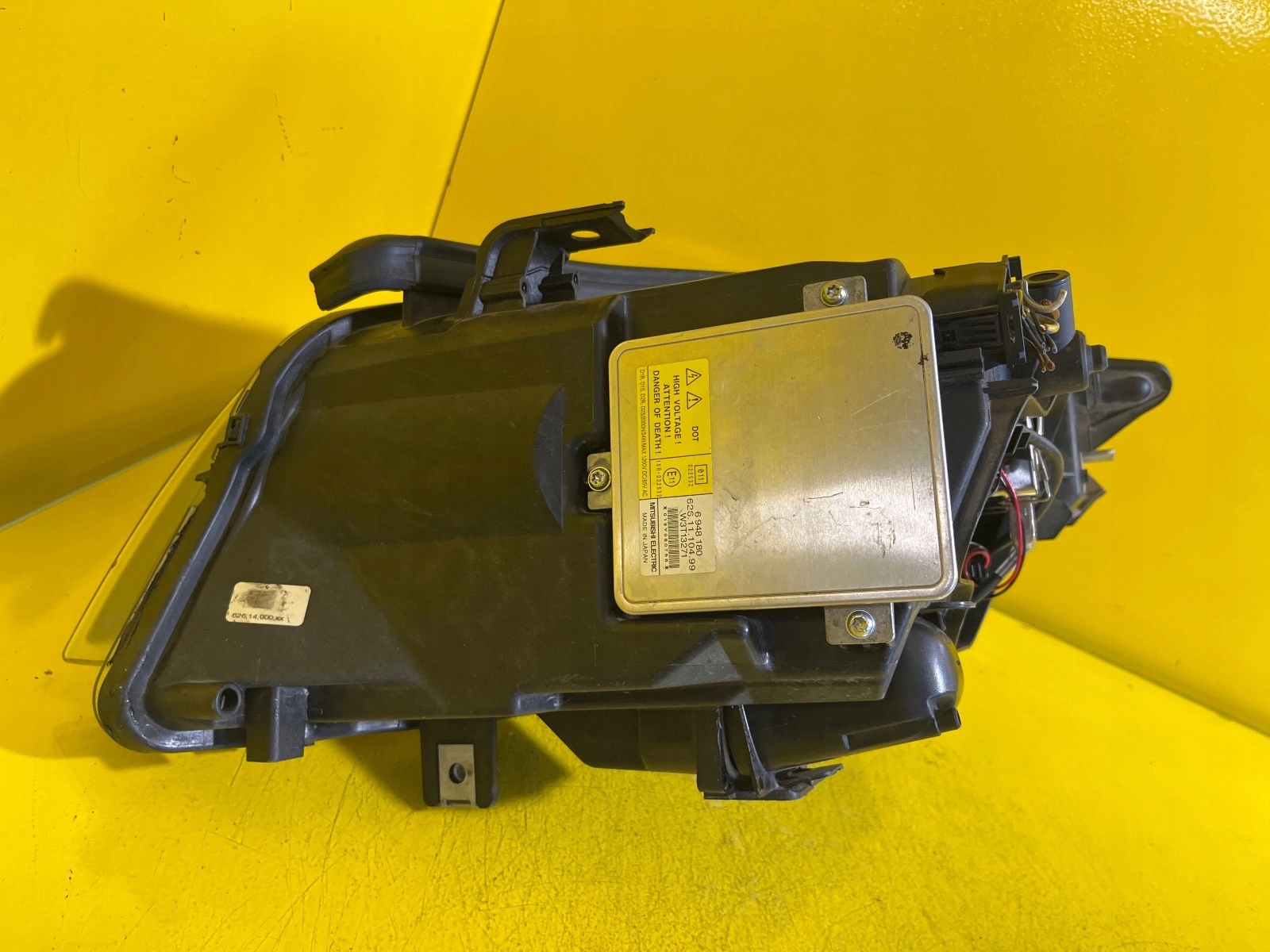light right Bmw 3 E90 E91 05-08 Bi-Xenon