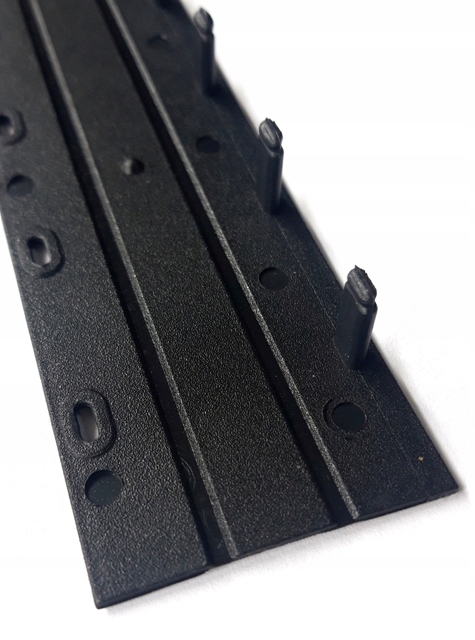 

Listwy zamykane grzbiety 15mm czarne 150 kartek
