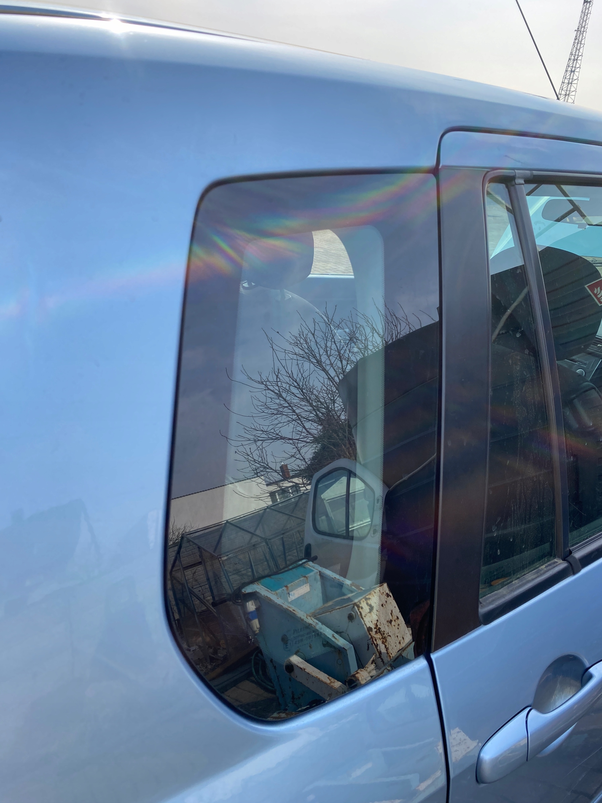 Mazda 2 1 and FL 03-07 window side bodywork right