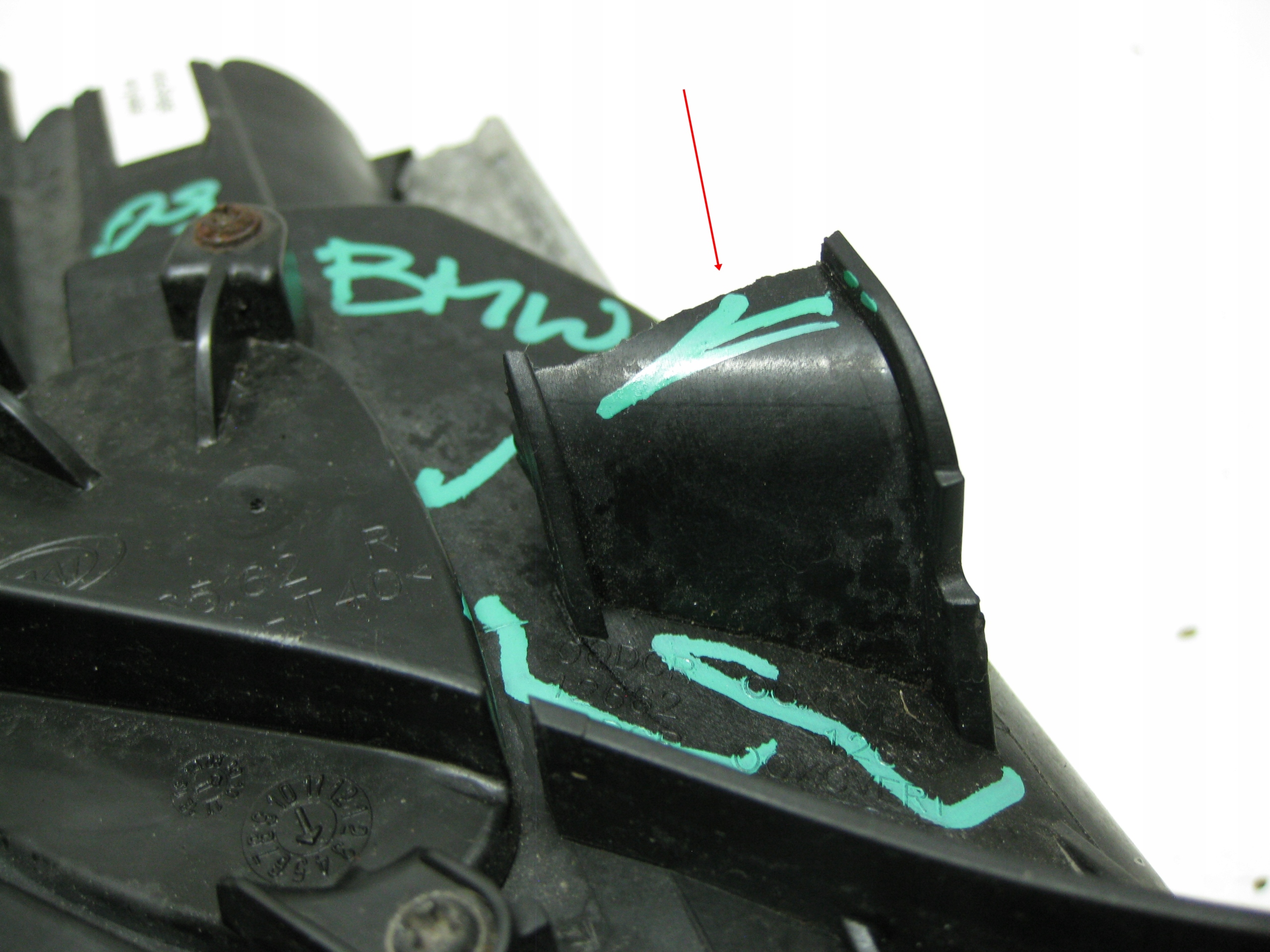 BMW E91 2.0 D 09R light right front XENON 7202590