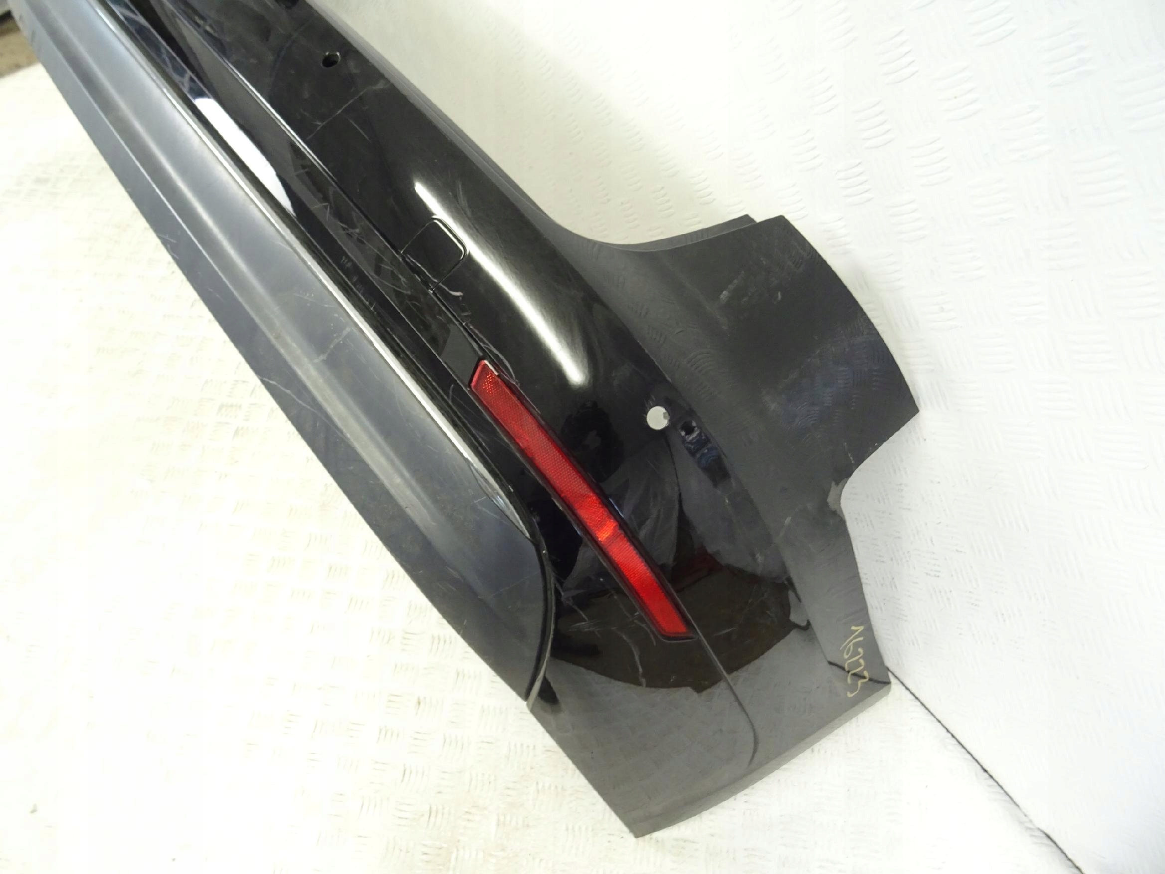 Audi A4 B9 8W9 KOMBI bumper rear part rear