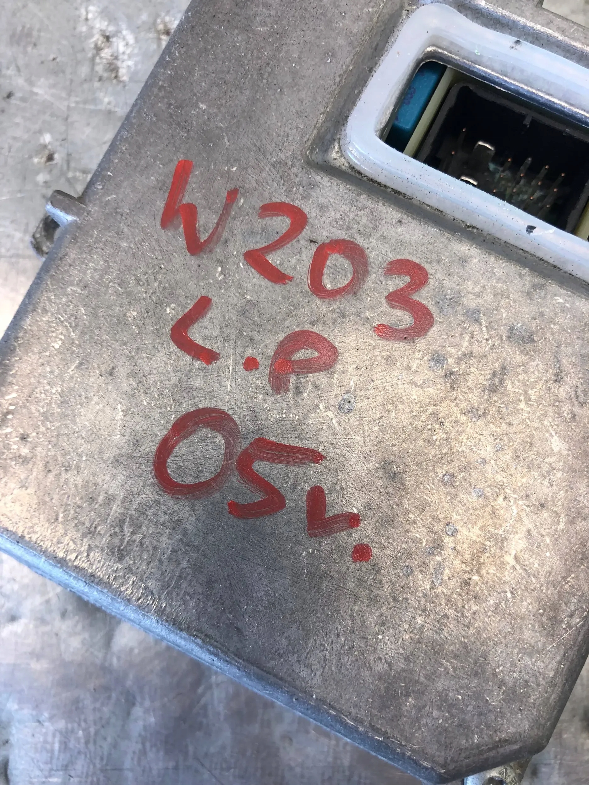control unit XENON left front MERCEDES W203 1307329088