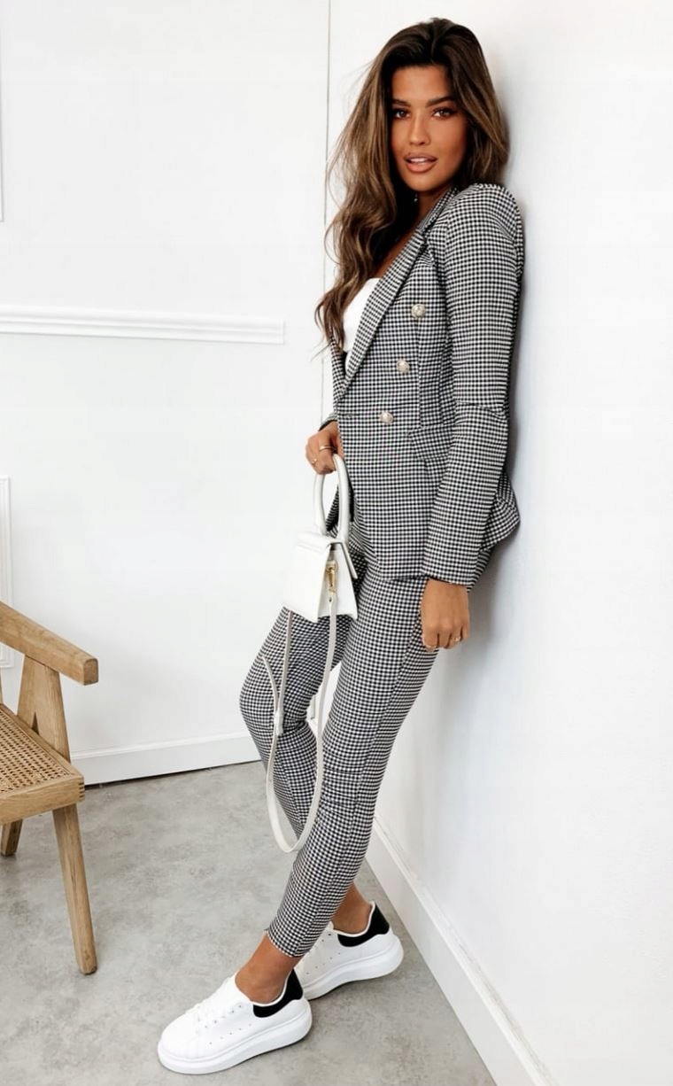 KOMPLET GARNITUR W KRATĘ ŻAKIET I SPODNIE XL Materiał dominujący bawełna