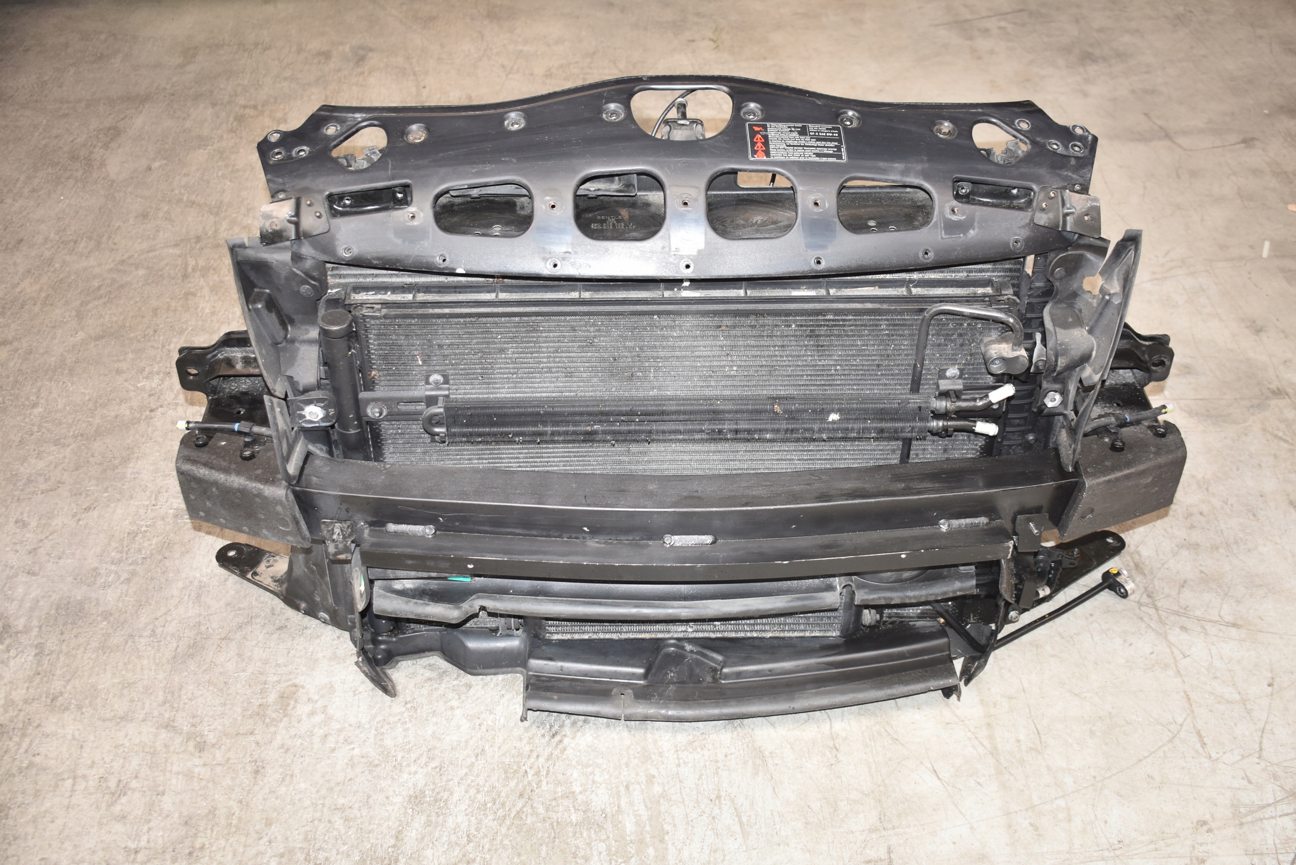IDEALNY front panel, wall radiator fan BENTLEY FLYING SPUR 6.0 16R. 1
