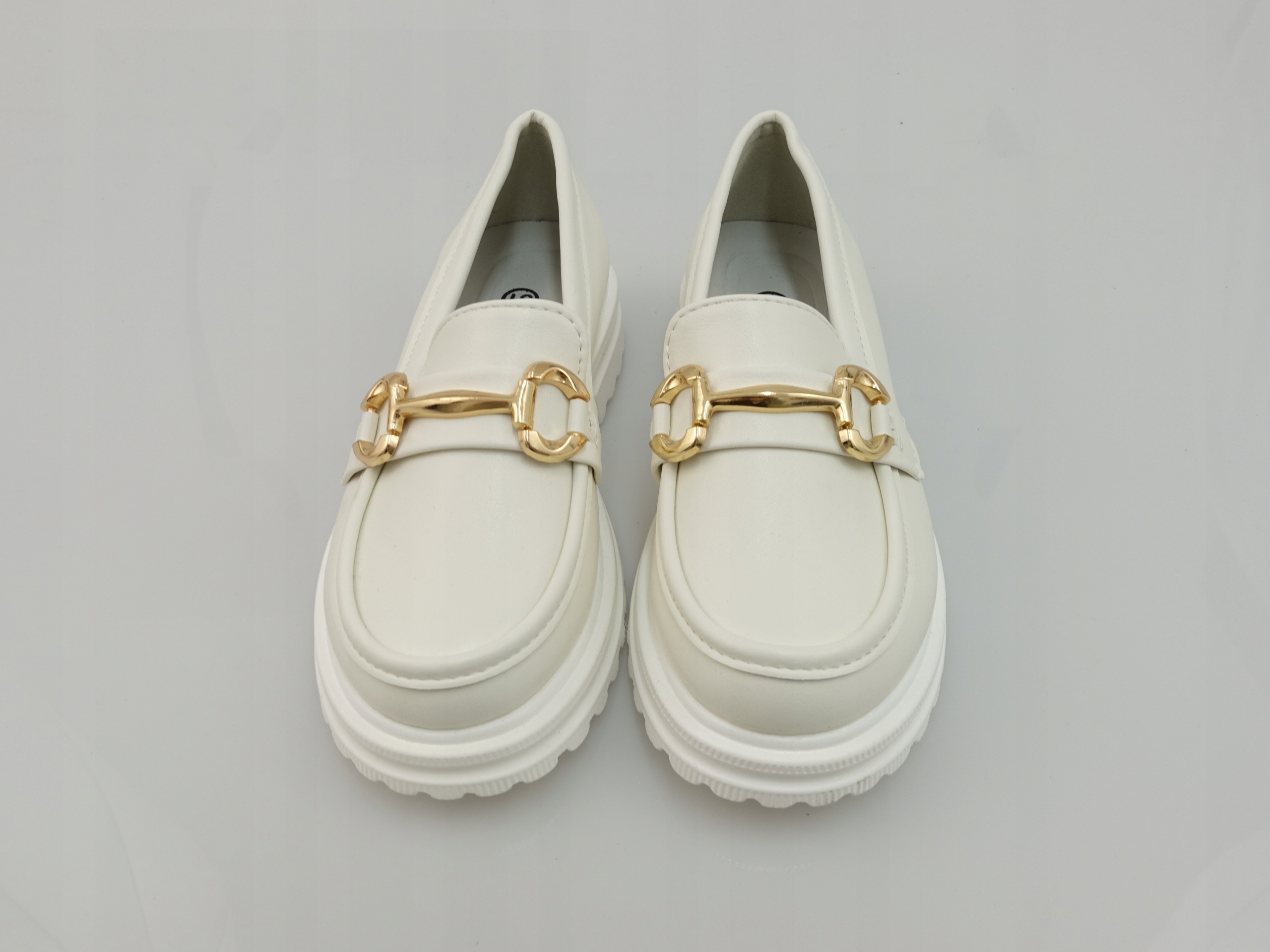 DZIEWCZĘCE WSUWANE LOAFERSY MOKASYNY PÓŁBUTY białe Z KLAMRĄ ekoskóra 36 Płeć dziewczynki