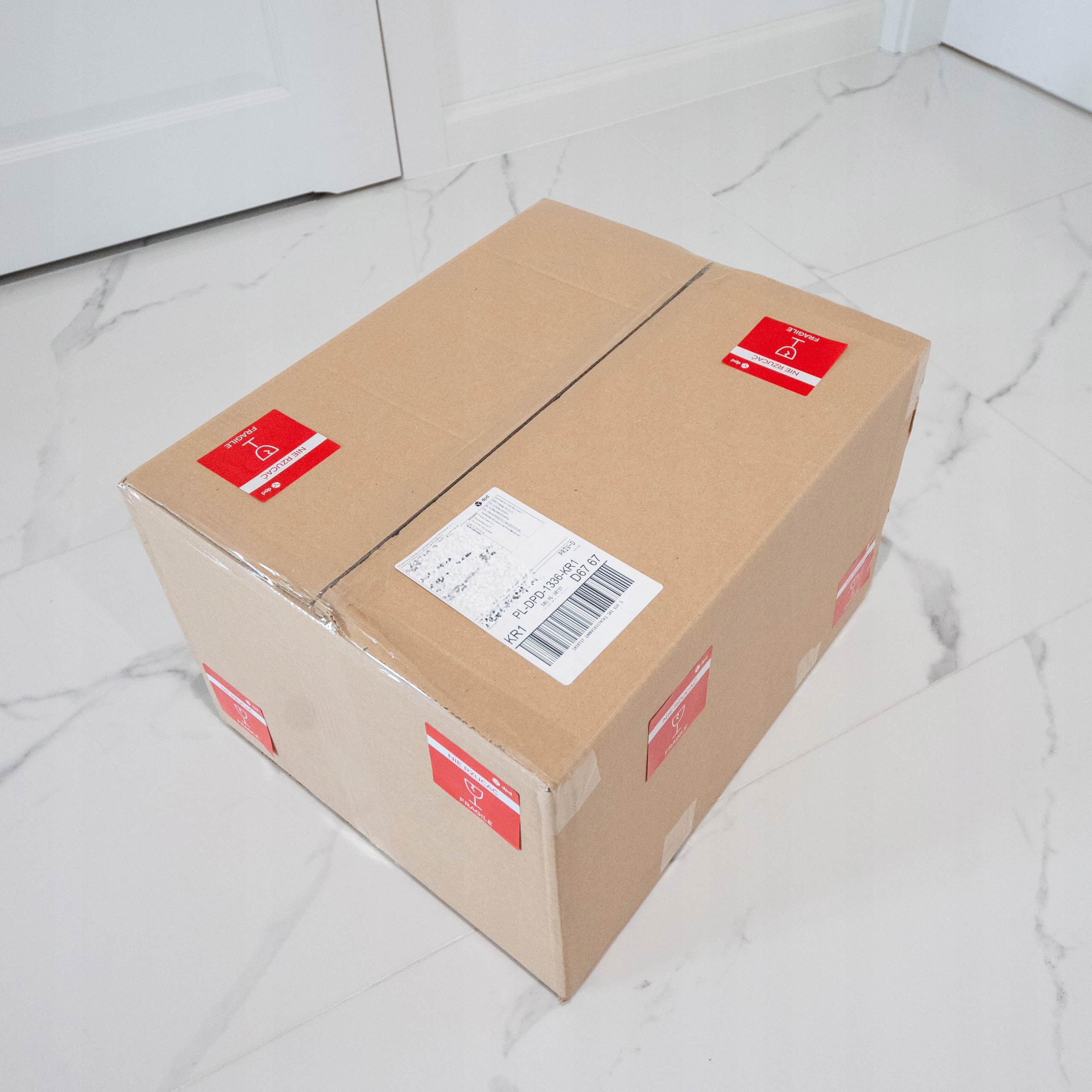 KOMPUTER DELL i5 8GB 128GB SSD DVD WINDOWS 10 Kolor czarny