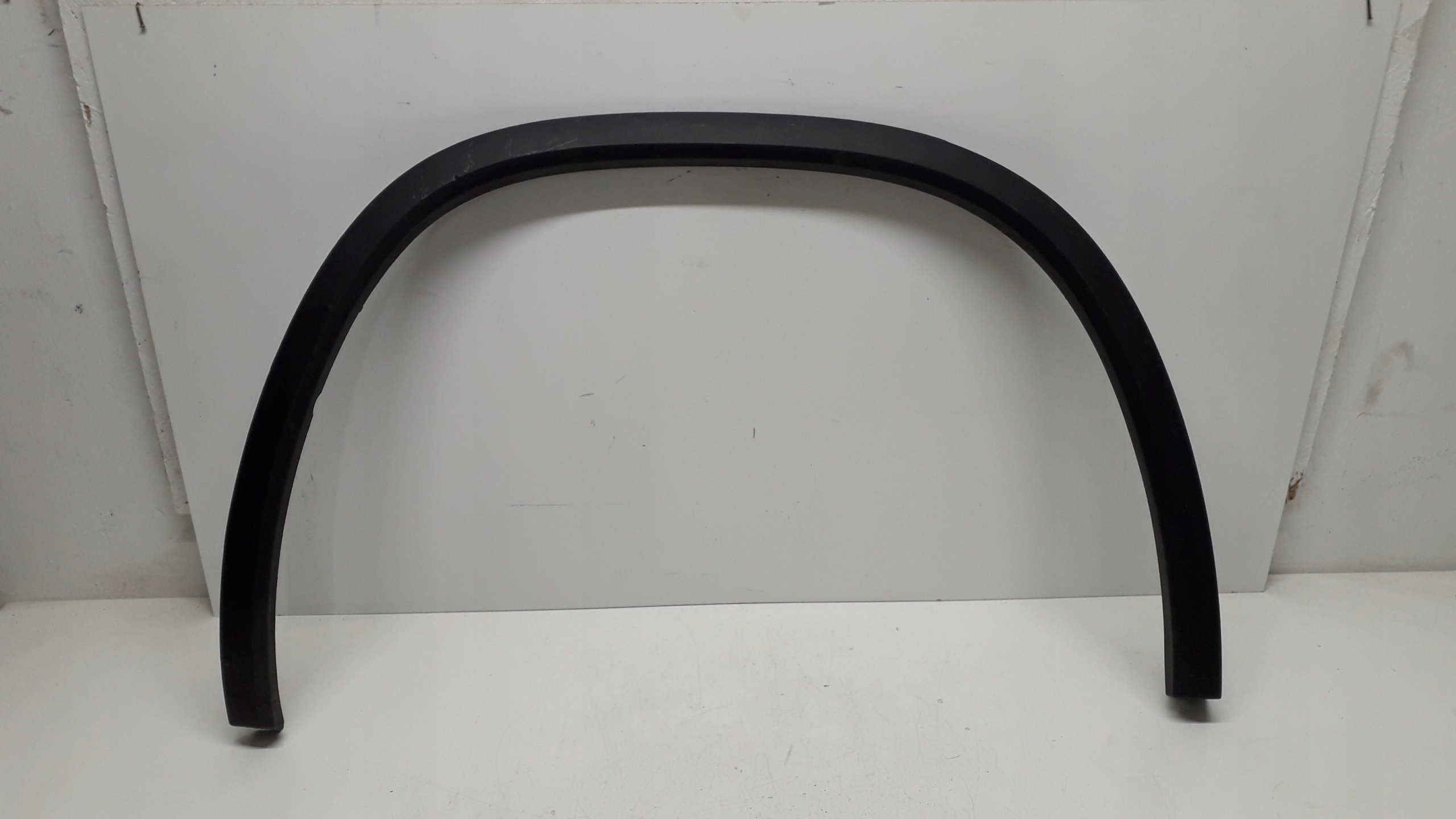 SKODA KODIAQ LISTWA BŁOTNIKA PRAWY TYŁ 565854820