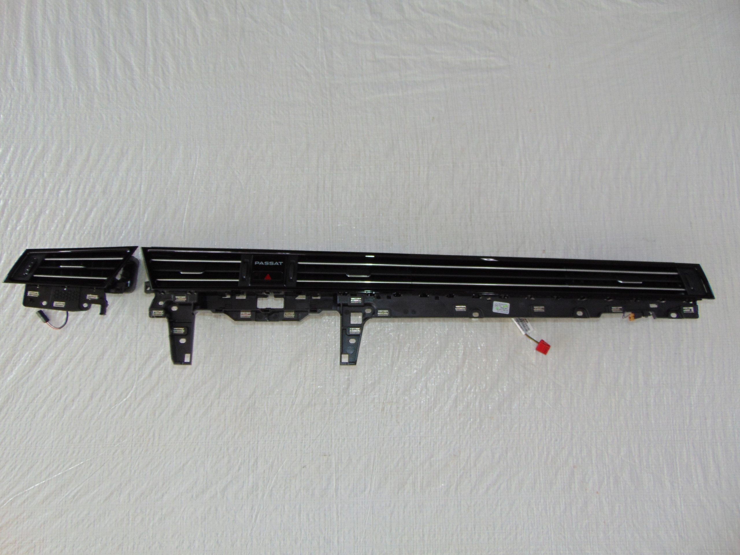 3G1858416M - VW PASSAT B8 Lift вентиляційна решітка