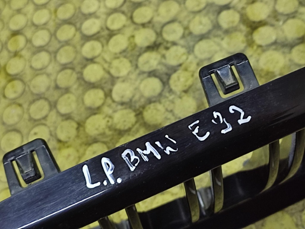 BMW E92 grill salberk nieren links