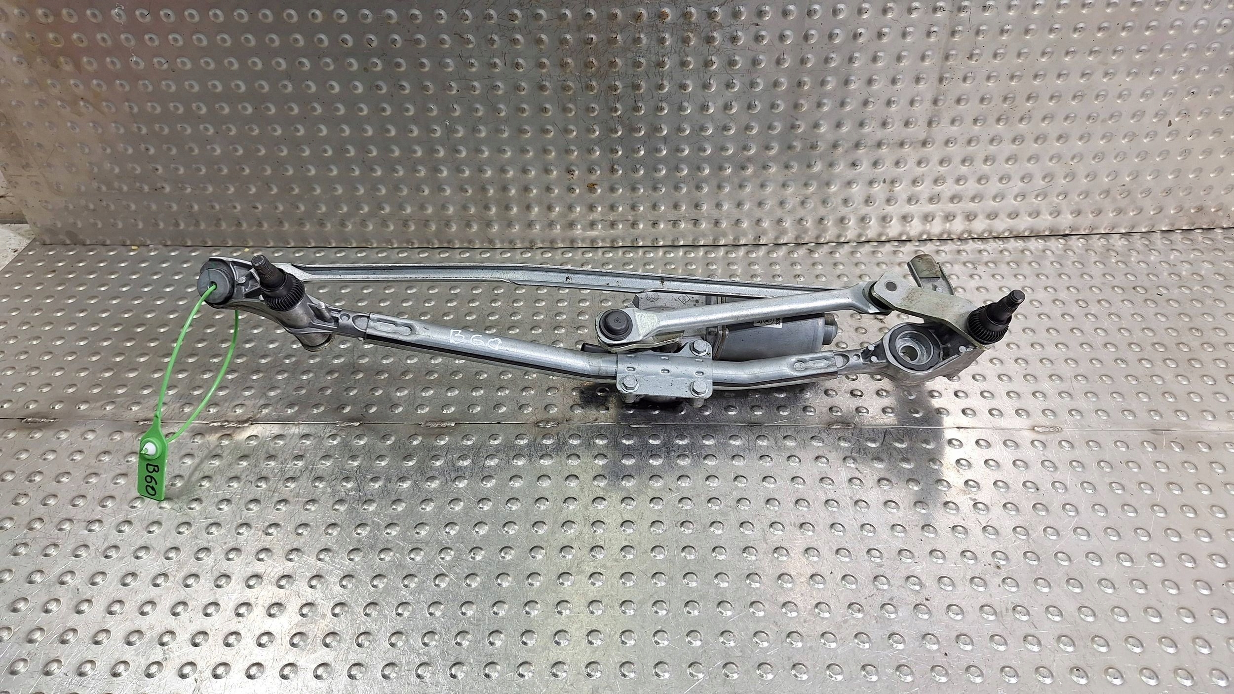 Gestänge Motor Wischer vorne 6978263 BMW 3 E90 E91 E92 E93 EUROPA