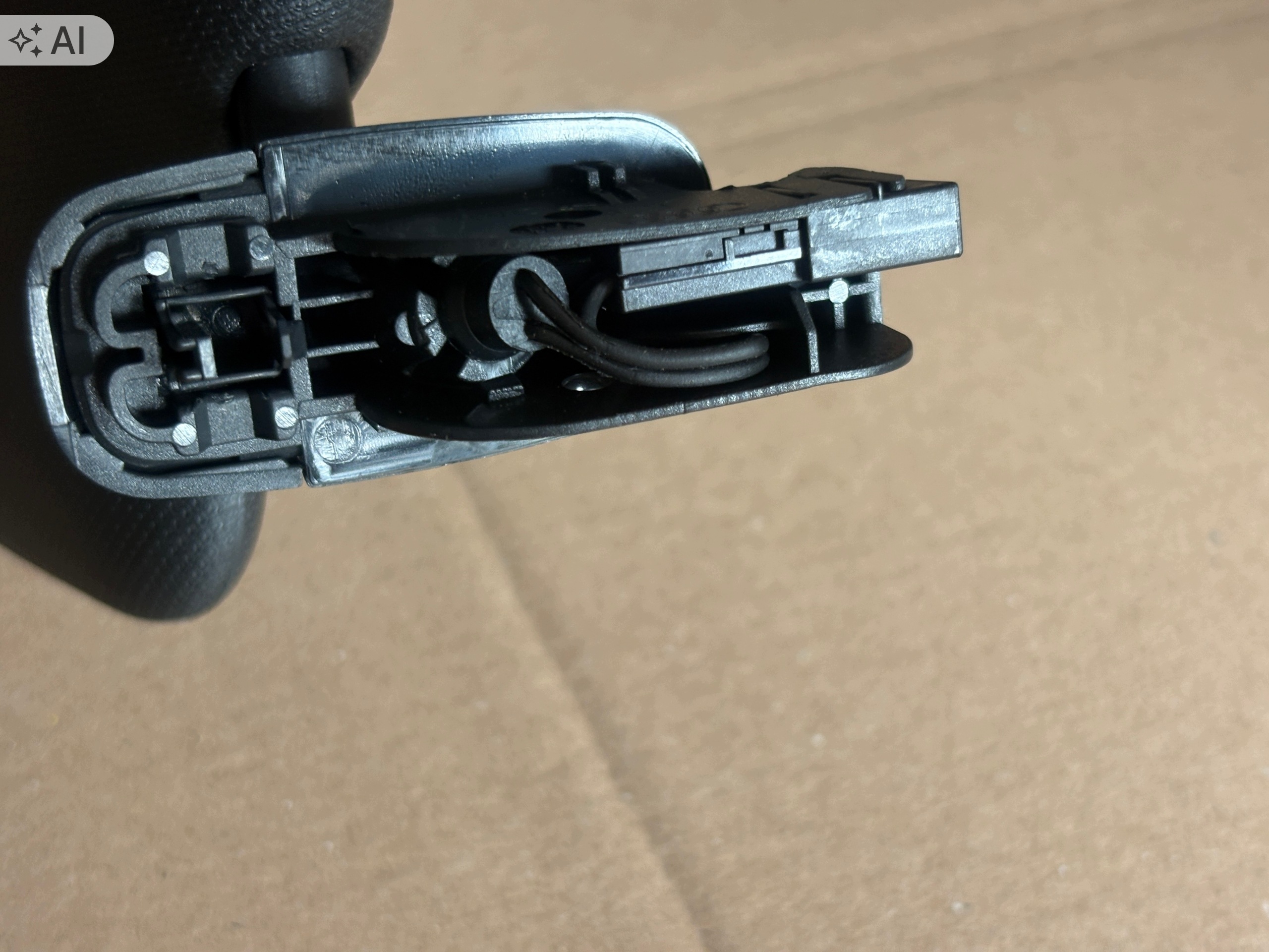 AUDI Q3 visor left 8K0857551