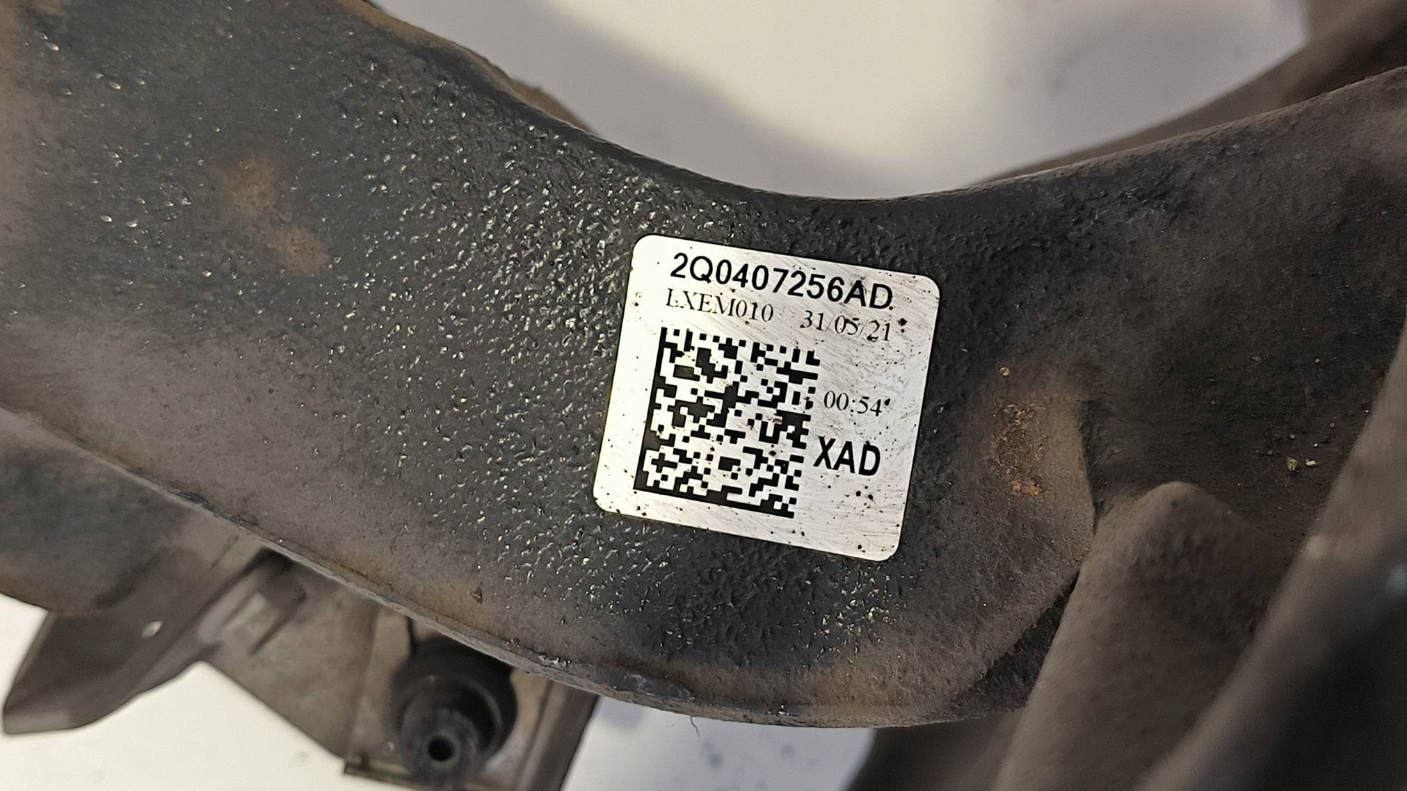 swing right front 2Q0407256AD SEAT ARONA 6F9