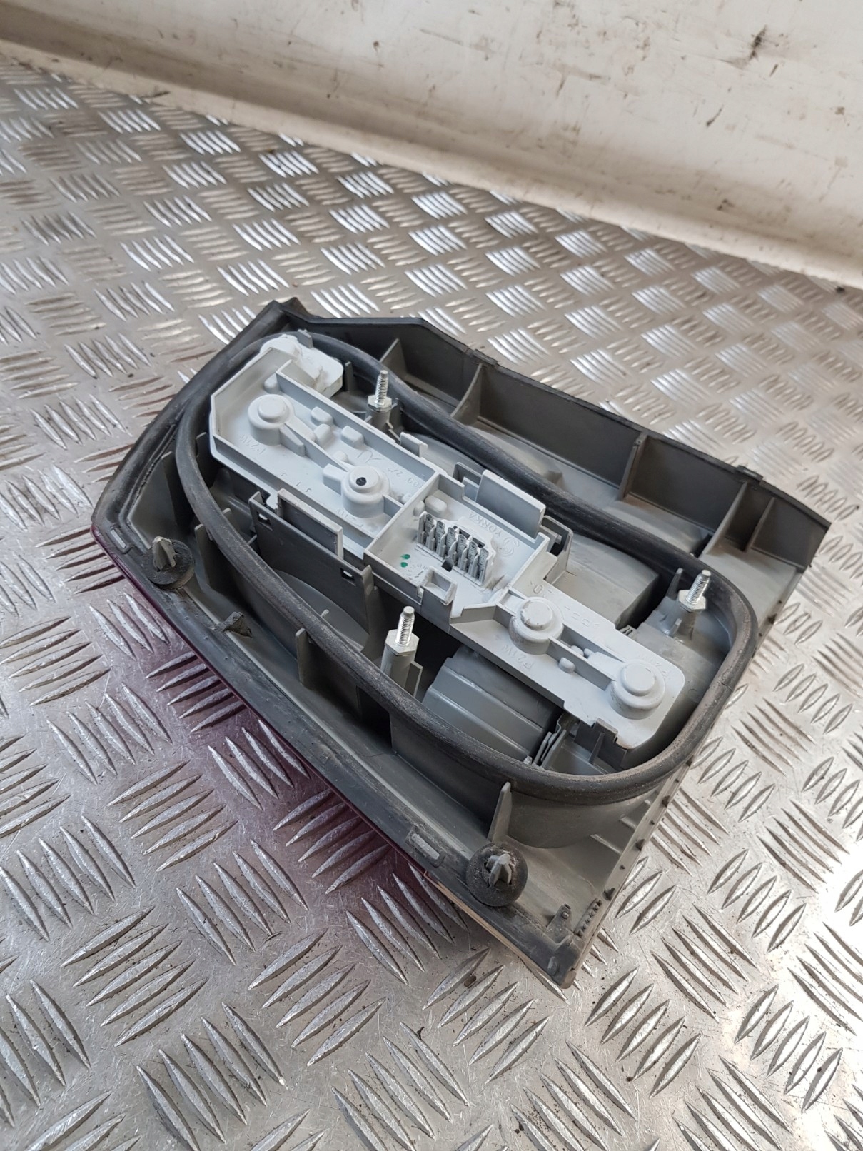 light right rear part + insert 13130644 OPEL VECTRA C sedan 02R