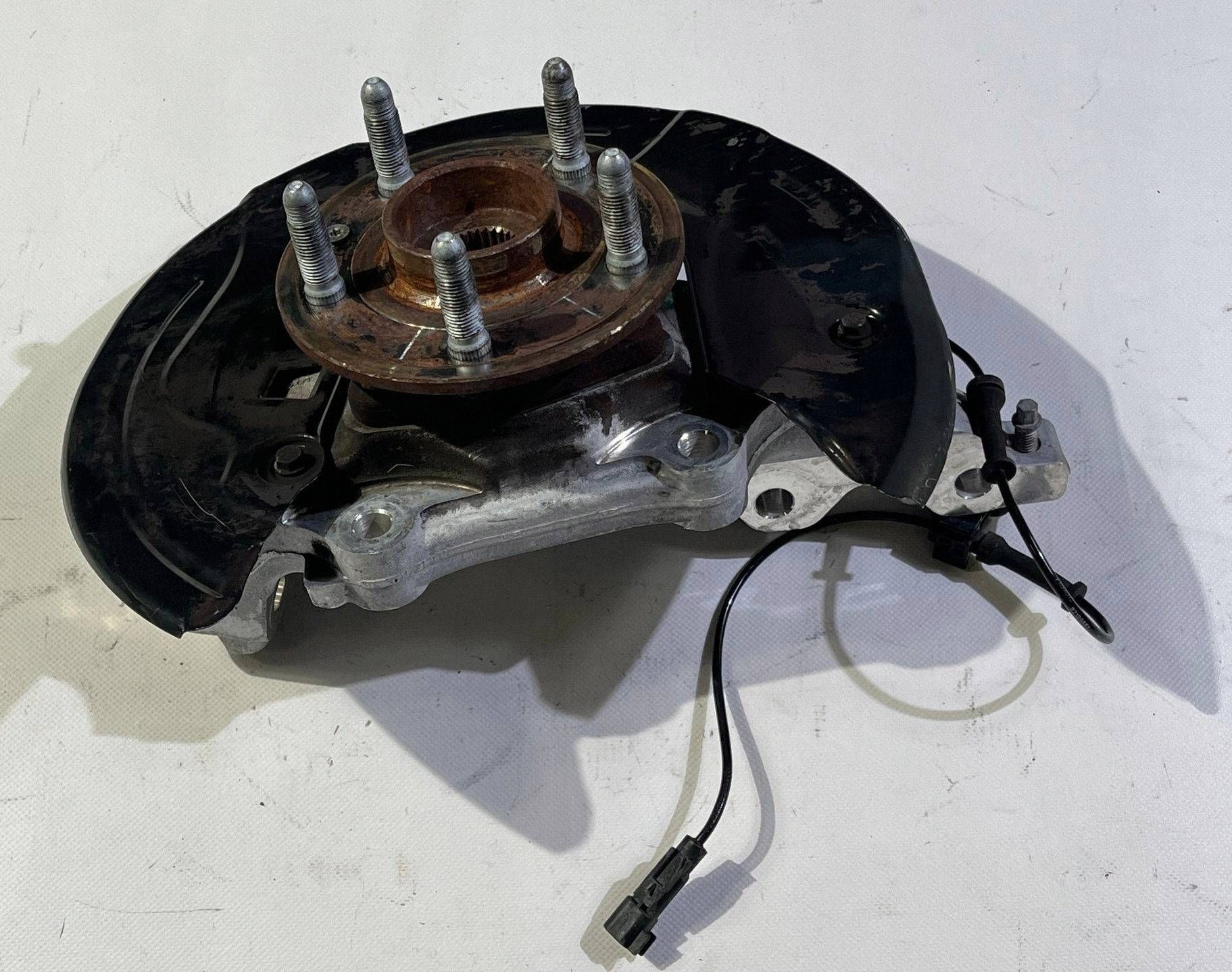 swing front left left front of the pivot Chevrolet Camaro 2009-2015