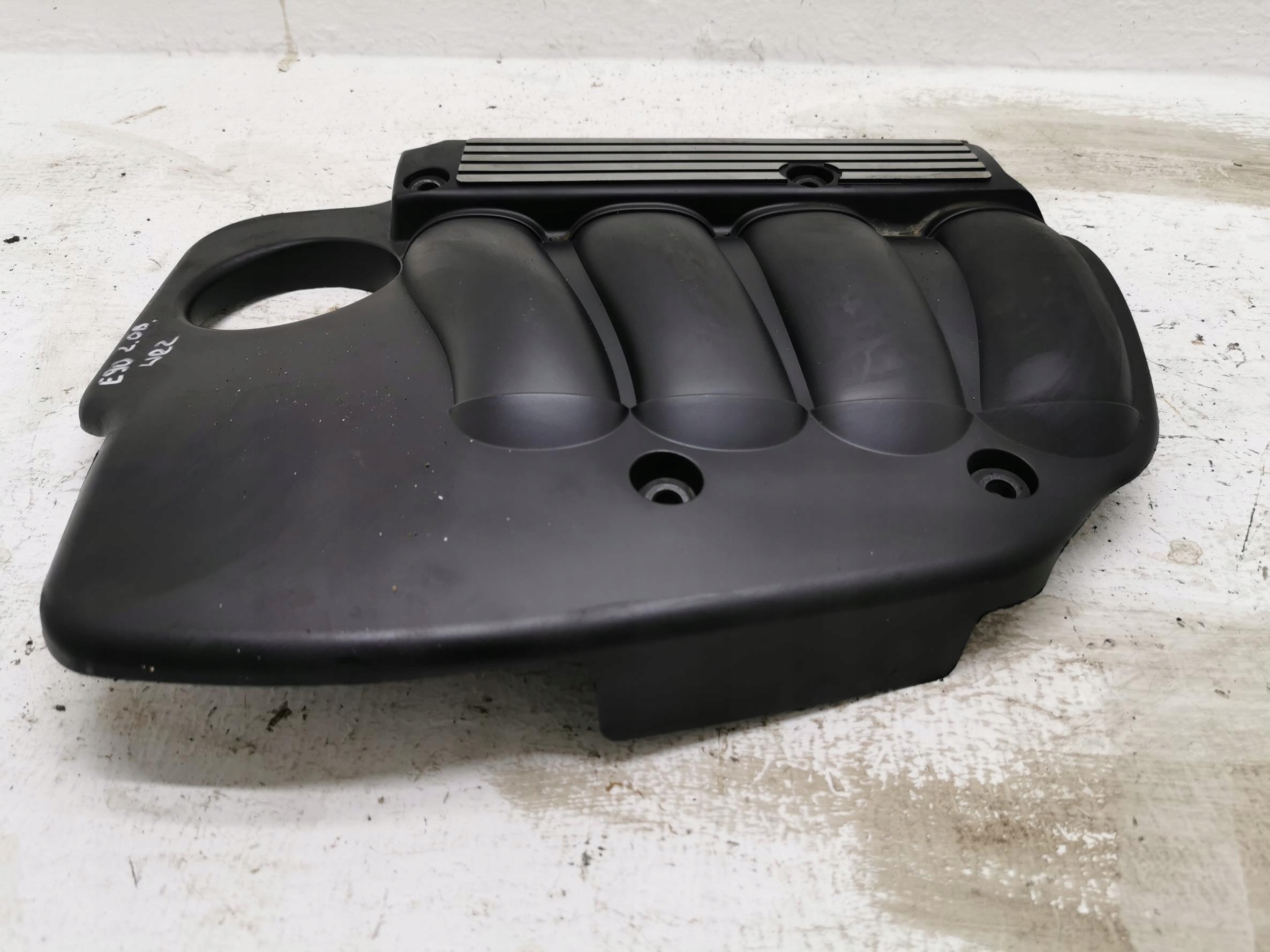 cover upper of the engine BMW SERIA 3 E90 E91 7523714