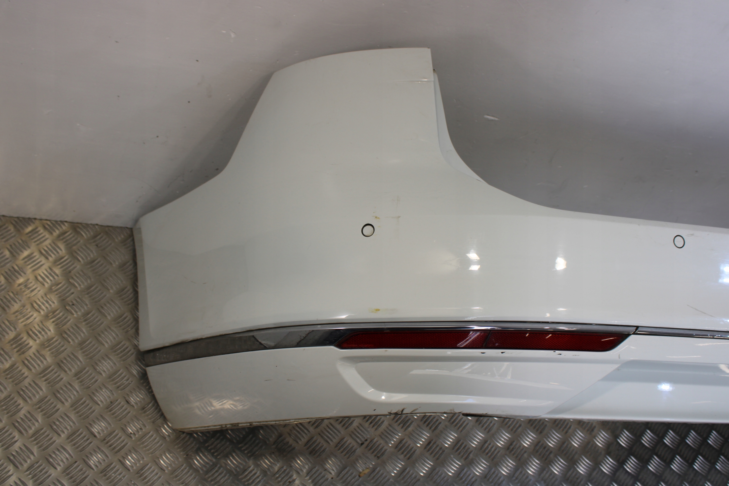 bumper rear part rear complete 4 X PDC VW PASSAT B8 3G0 3G9 KOMBI
