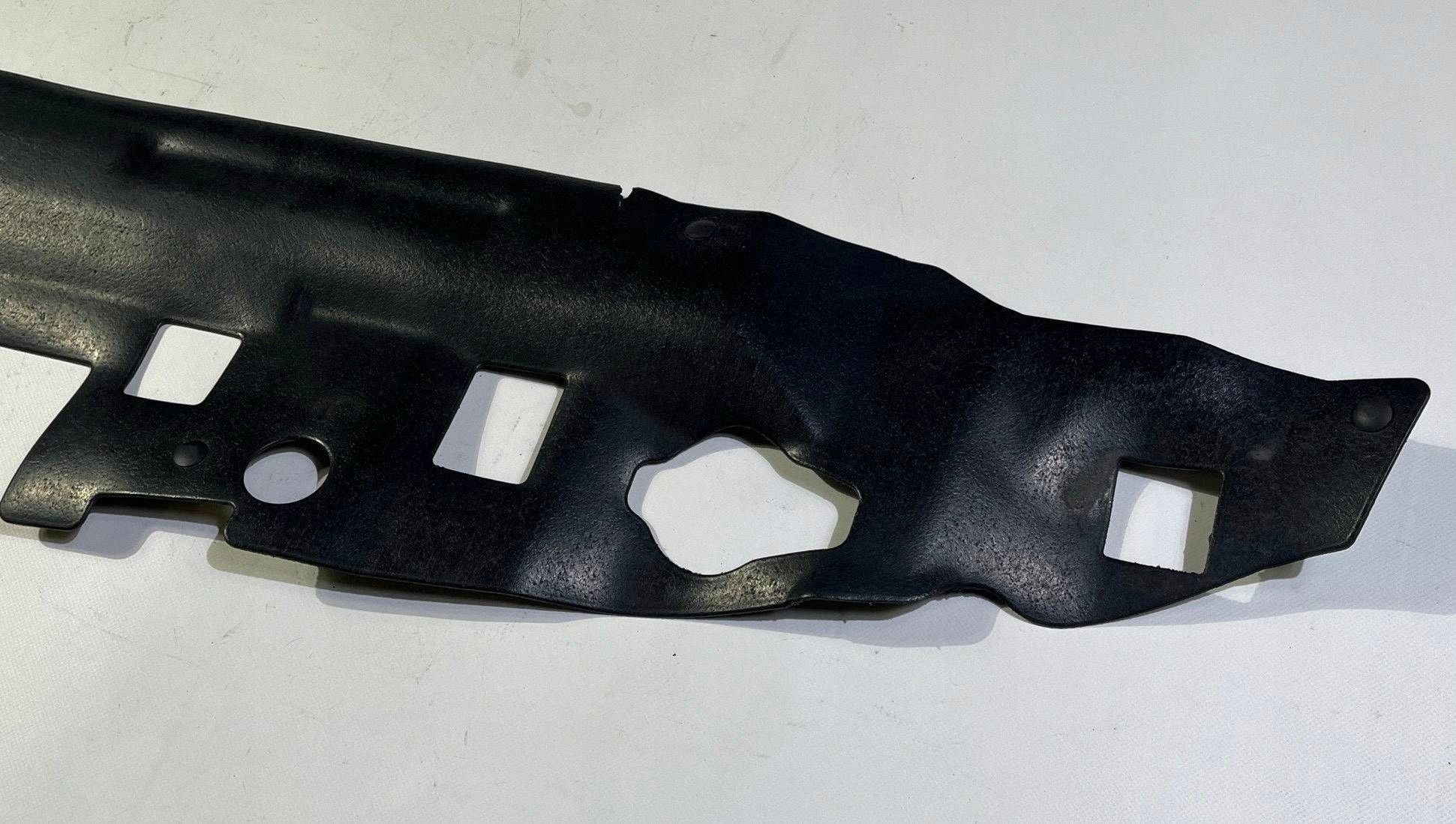 Horn kryt stěny předního Dodge RAM 1500 2009-2018 55057072AF