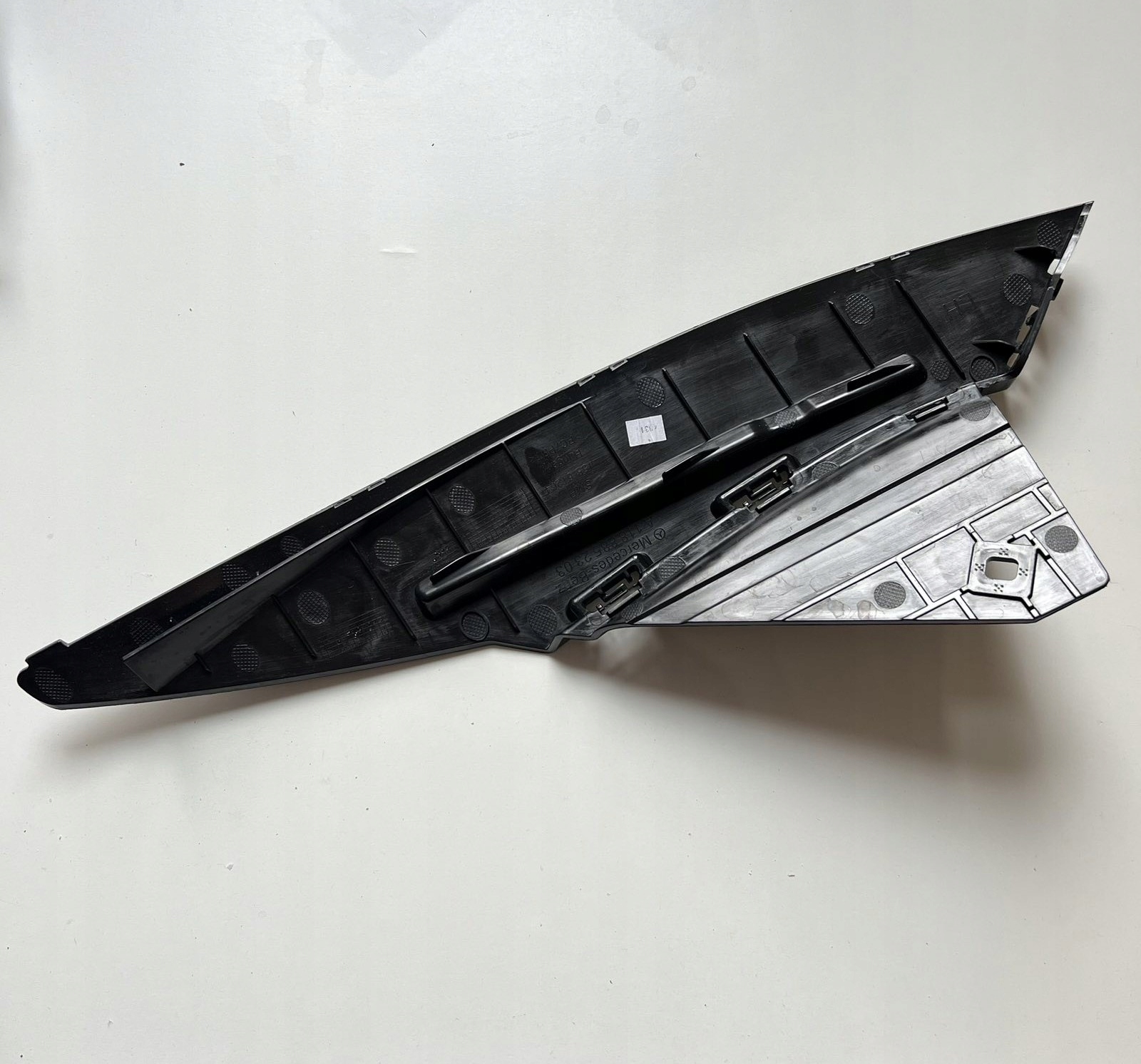 MERCEDES CLA 118 holder console support left of a bumper front A1188852303
