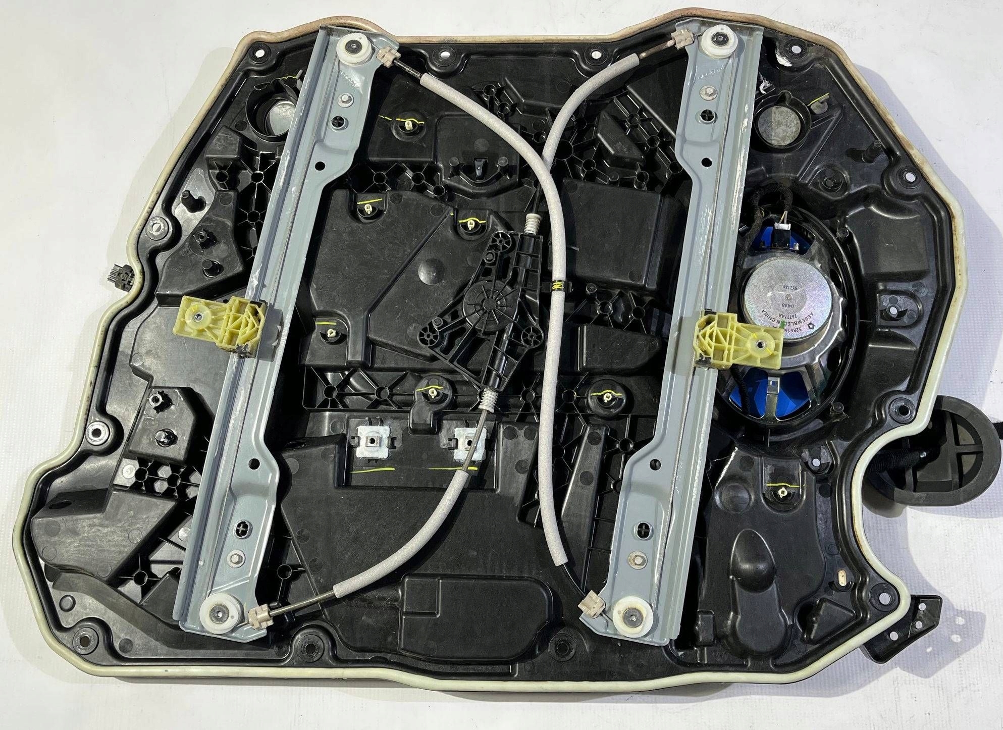 side door window regulator mechanism left front Dodge RAM 1500 2019