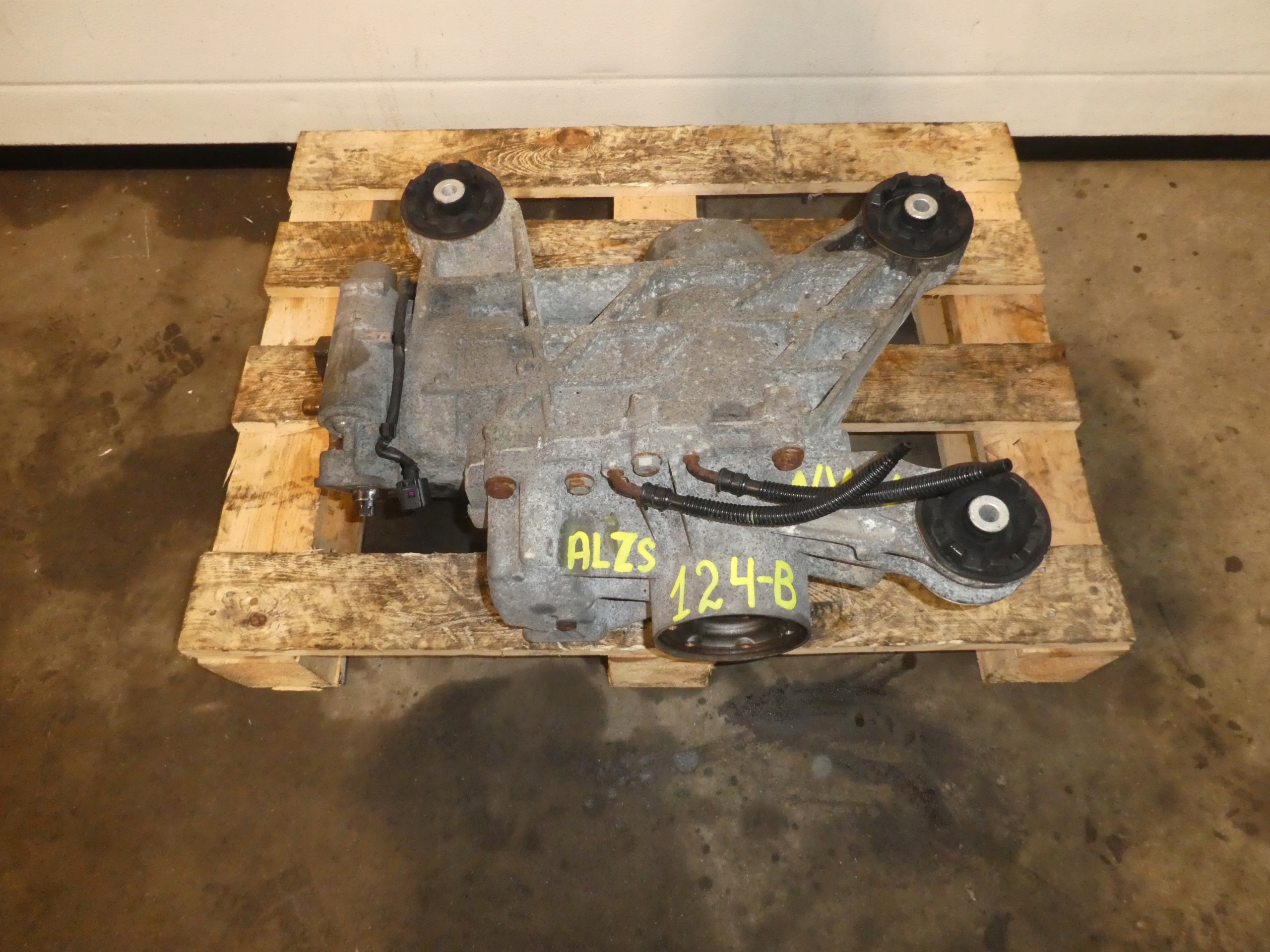 REDUKTOR diff differential VW AUDI 2.0 TDI NWU rear part 0AY525010D