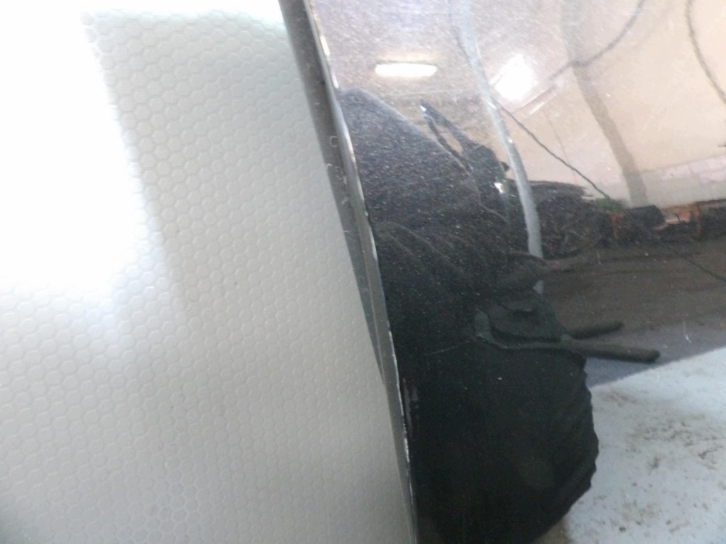 INFINITI Q30 door front right Z11G