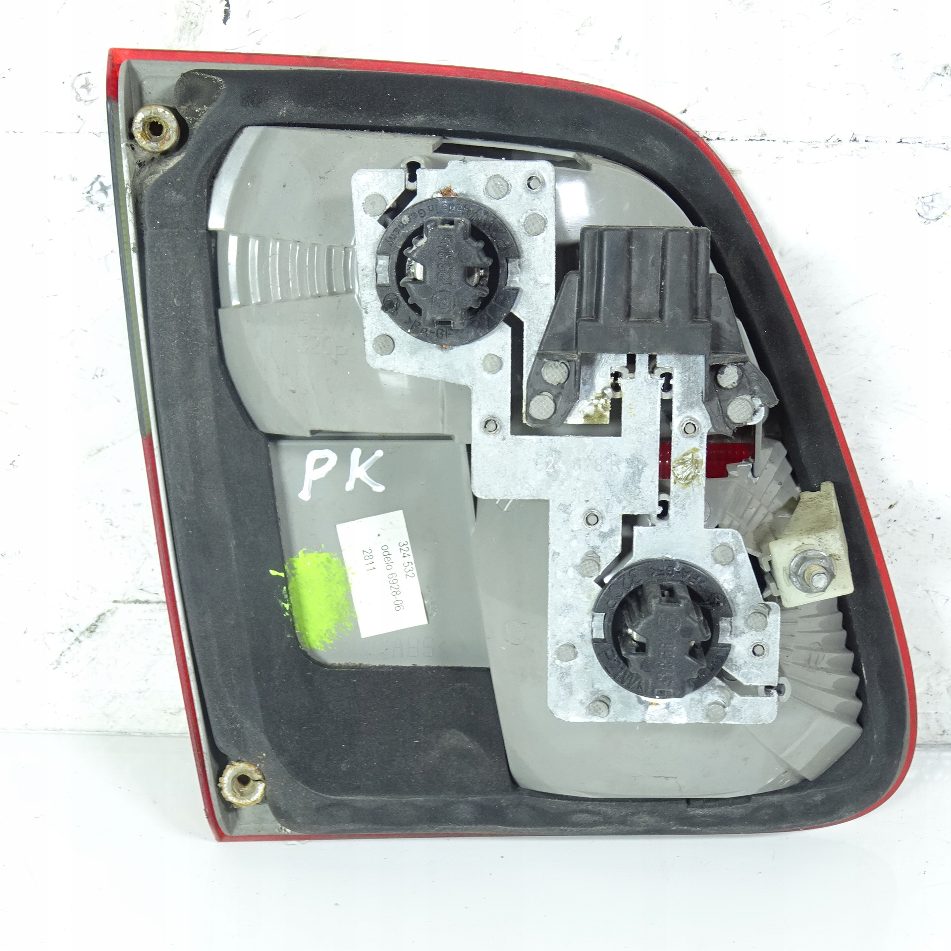 MERCEDES E S210 KOMBI light bonnet rear part right 692806