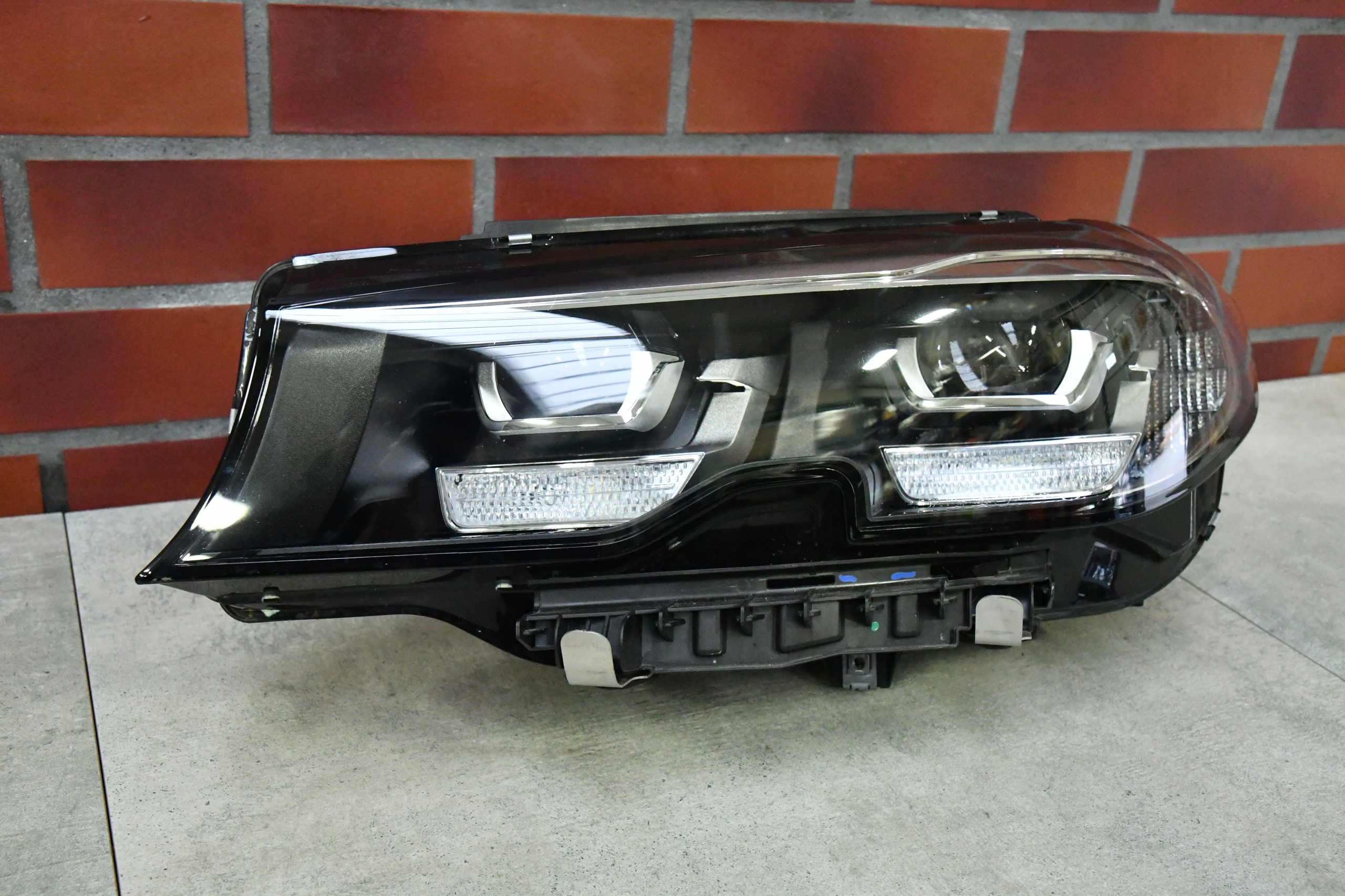 light left BMW 3 G20 G21 LED complete perfect condition