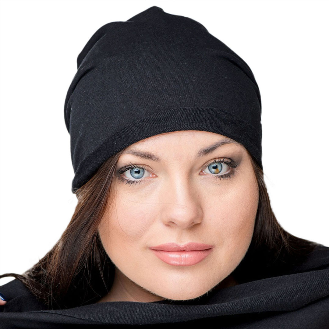

Czarna Czapka Damska Beanie Smerfetka Cienka