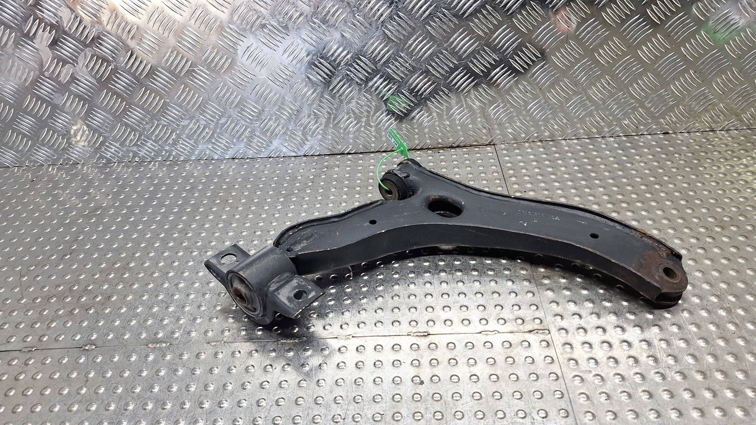 arm left front 4T163051AA FORD TRANSIT CONNECT MK1