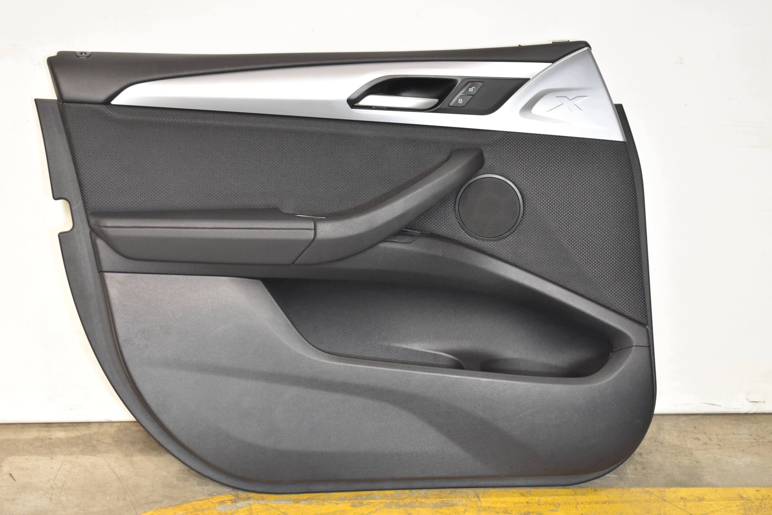 IDEALNY side door front front left MATERIALOWY BMW X3 G01 X-LINE 1