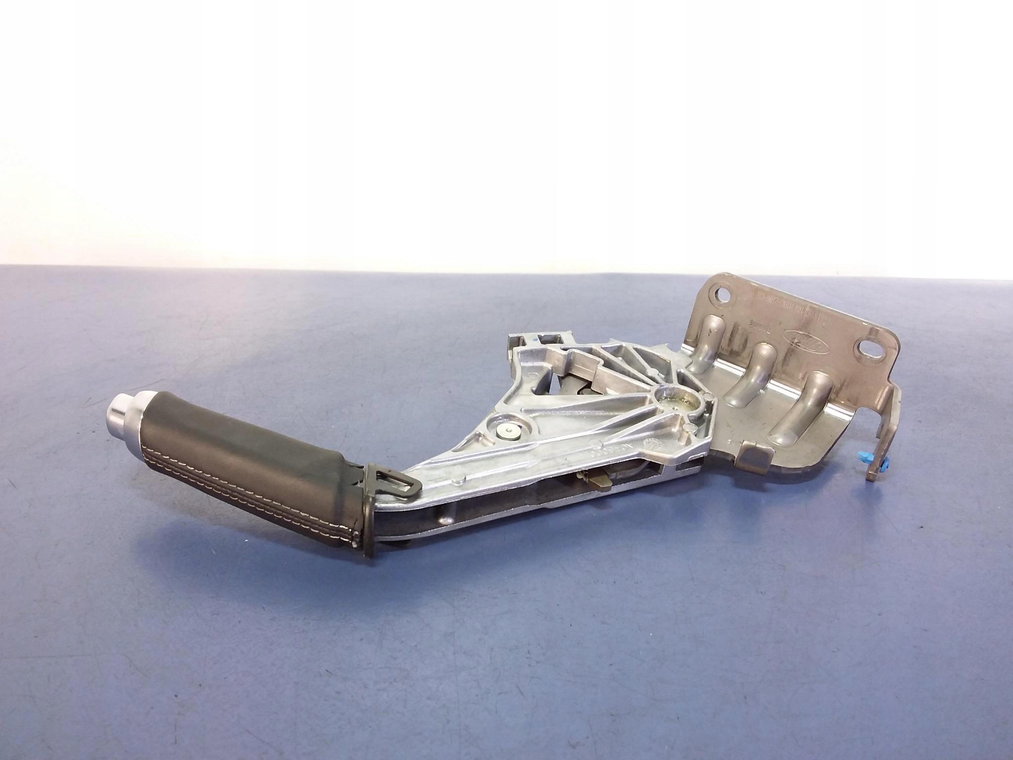 FORD FIESTA MK8 ВАЖІЛЬ РУЧНОГО ГАЛЬМА