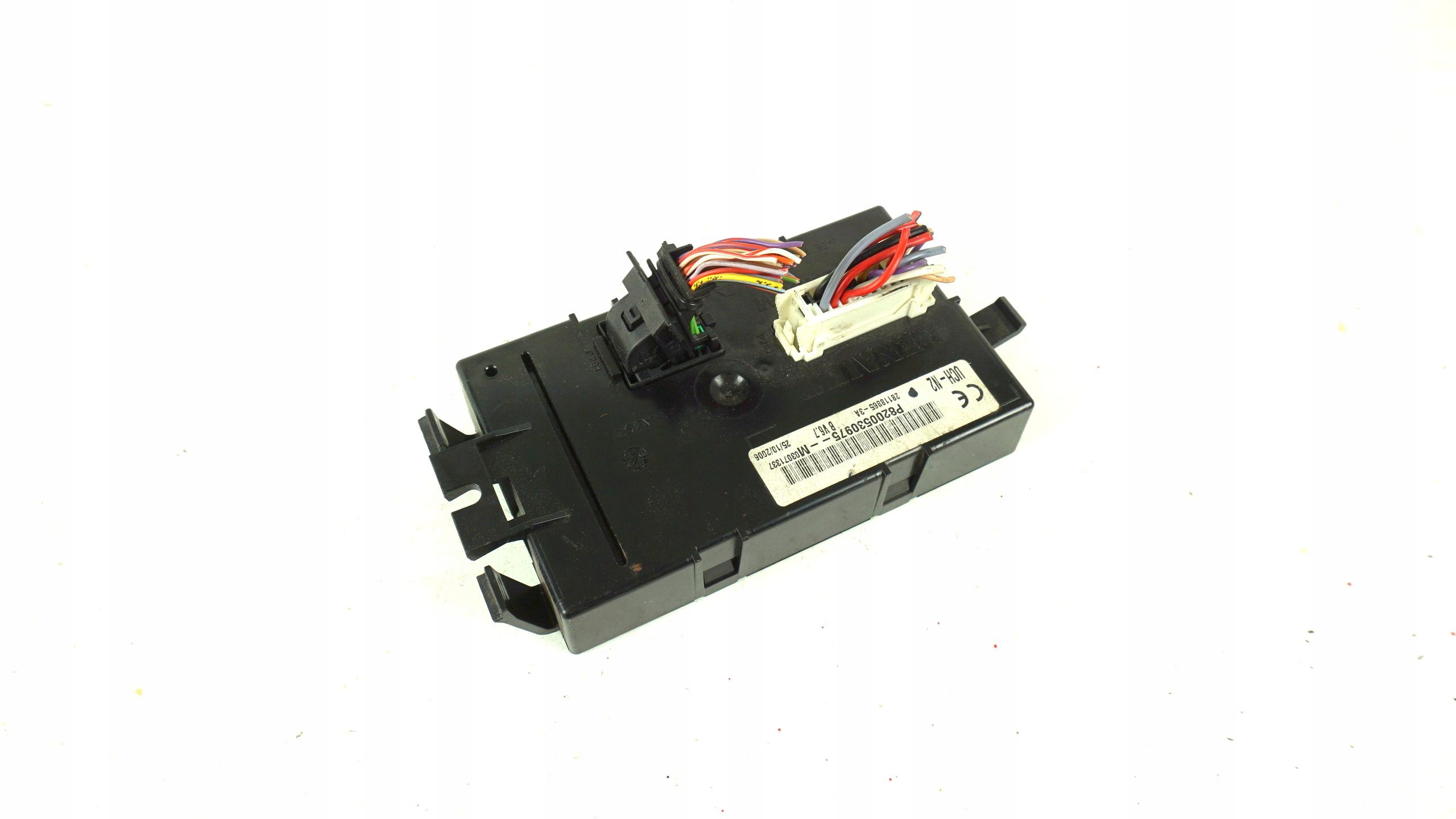 compartment UCH-N2 module BSI UCH N2 OPEL VIVARO RENAULT TRAFIC II P8200530975M