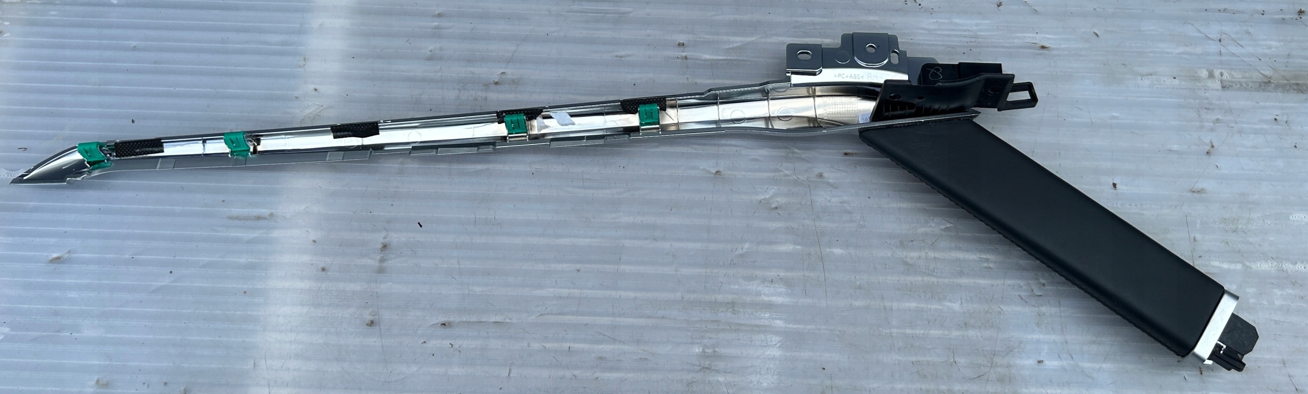 moulding handle TUNELU SRODKOWEGO right left RENAULT KOLEOS II