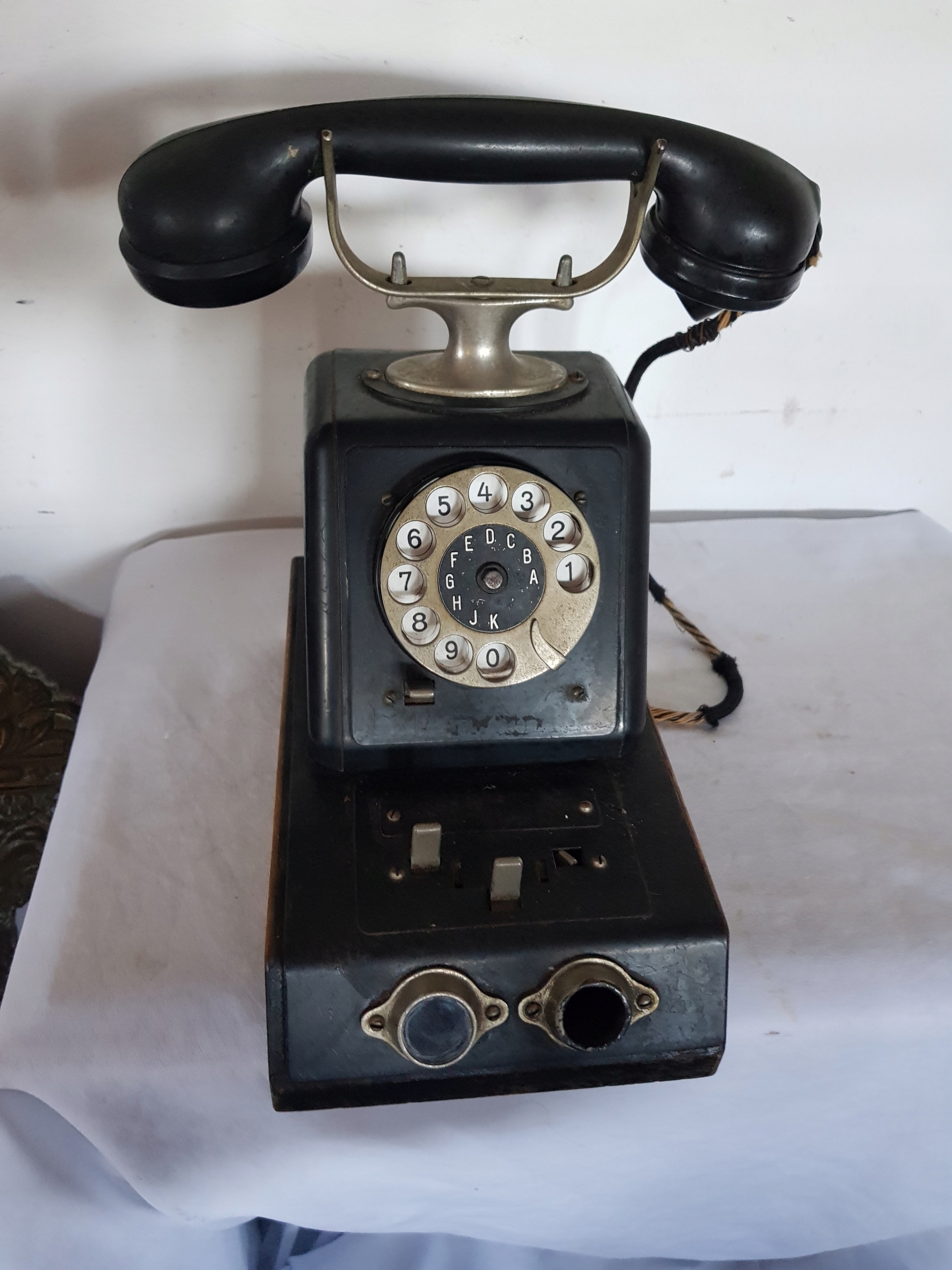 Telefon czarny metalowy Siemens