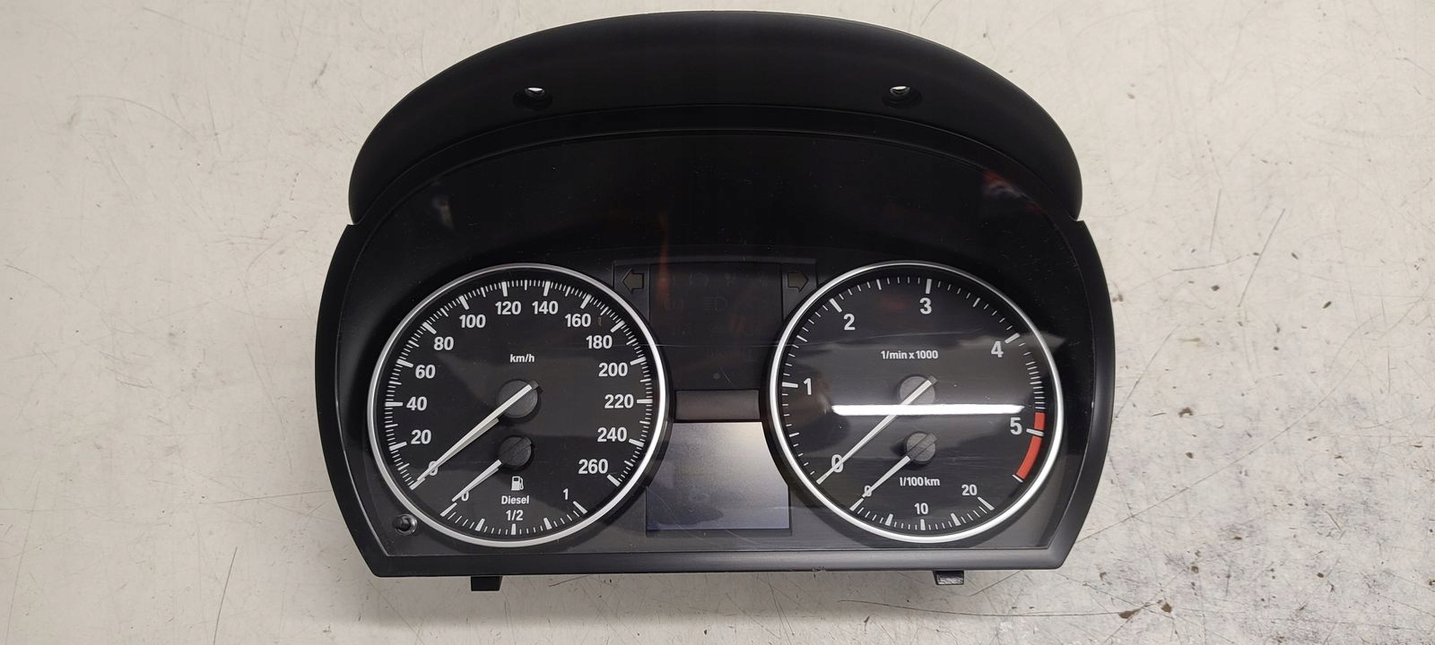 dials BMW E91 320d